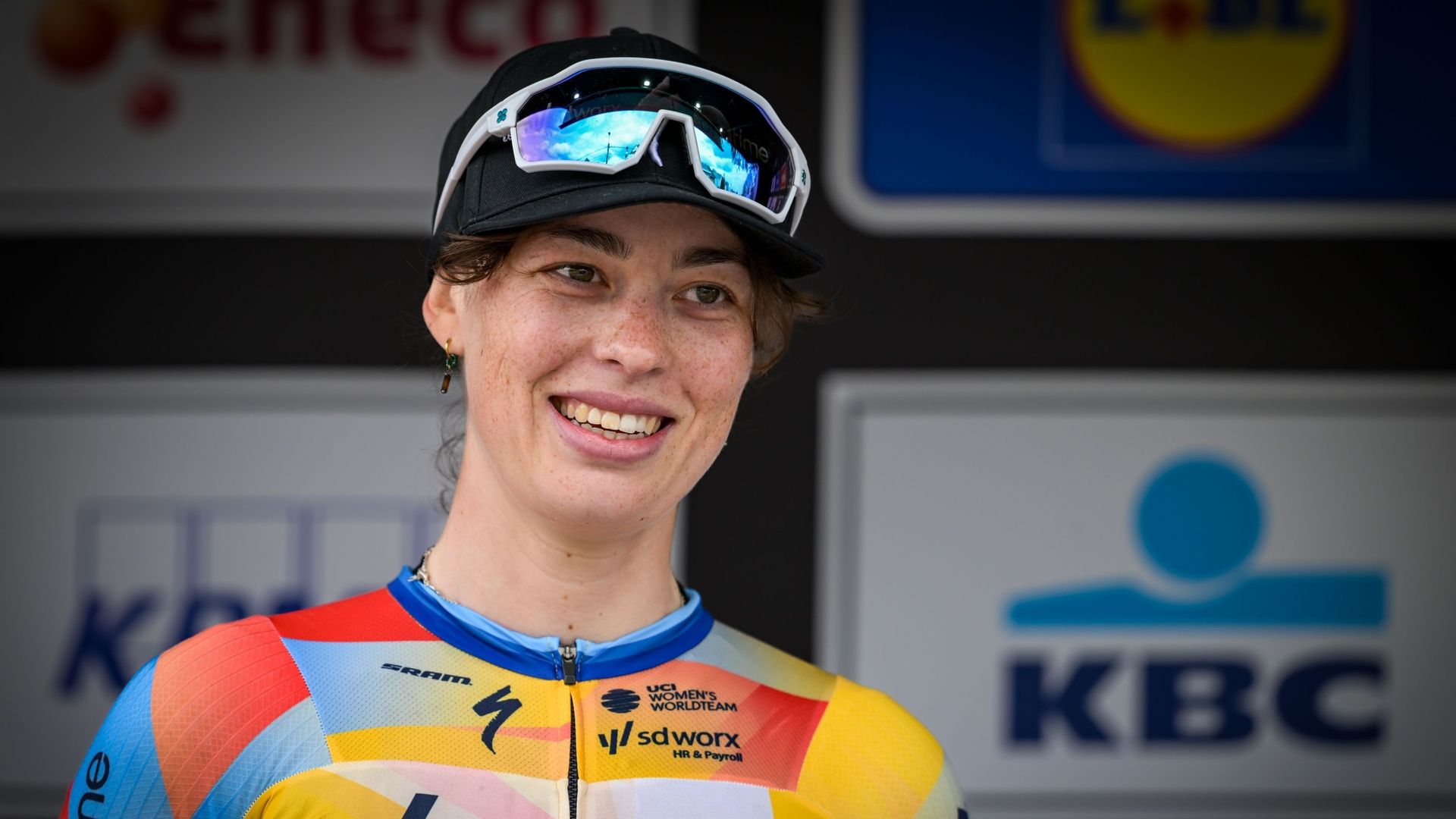 Lotte Kopecky offre la victoire à sa coéquipière Mischa Bredewold sur la 5e étape de la Vuelta Feminina - RTBF Actus
