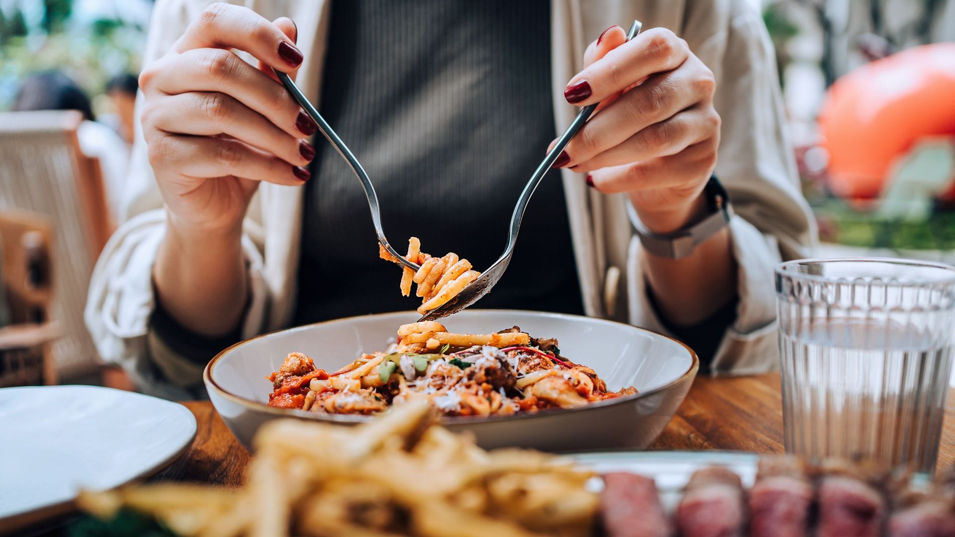 Pourquoi savoir ce qu’on va manger au soir améliore notre bien-être ?