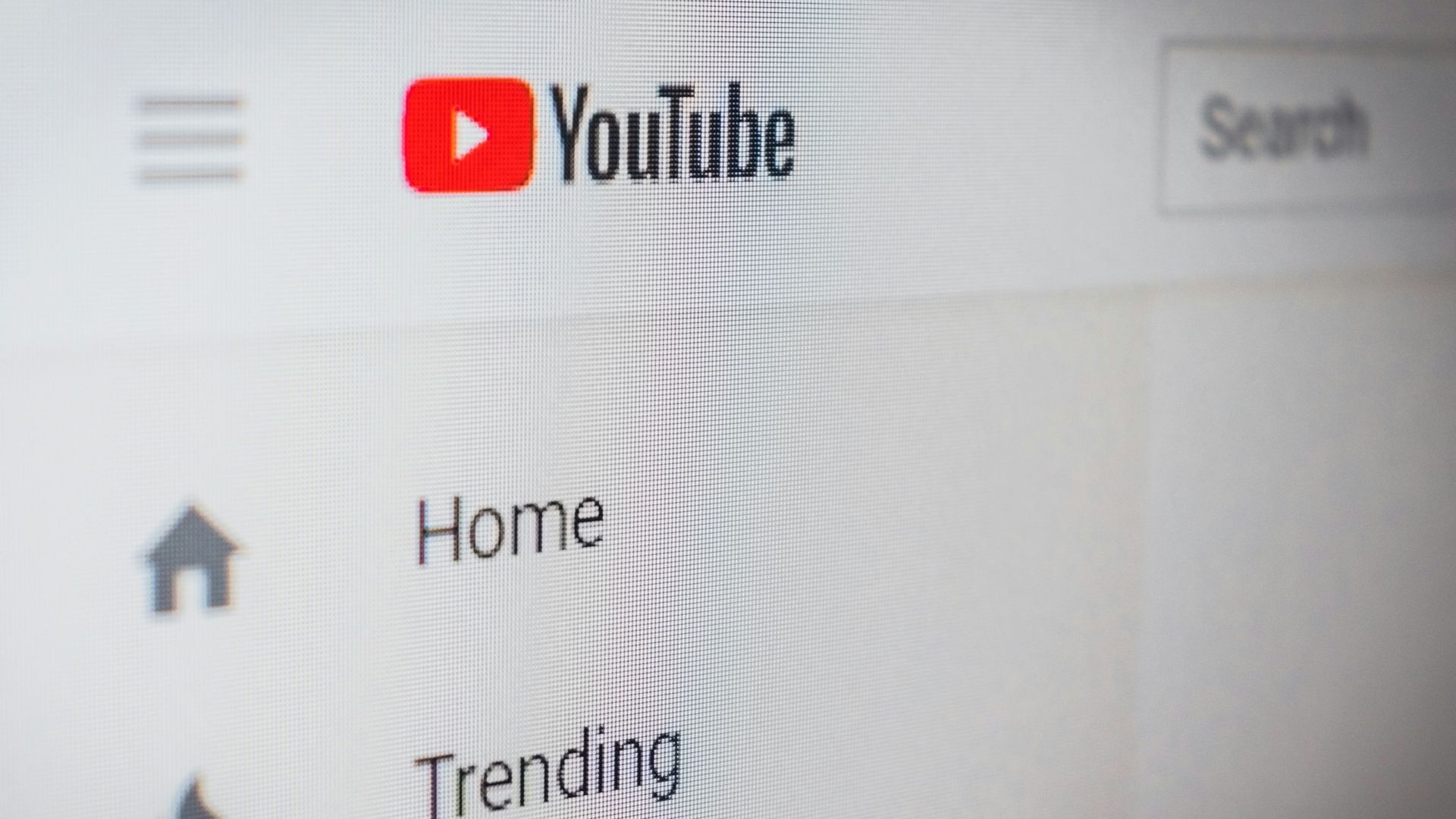 YouTube va clairement indiquer les contenus générés par IA