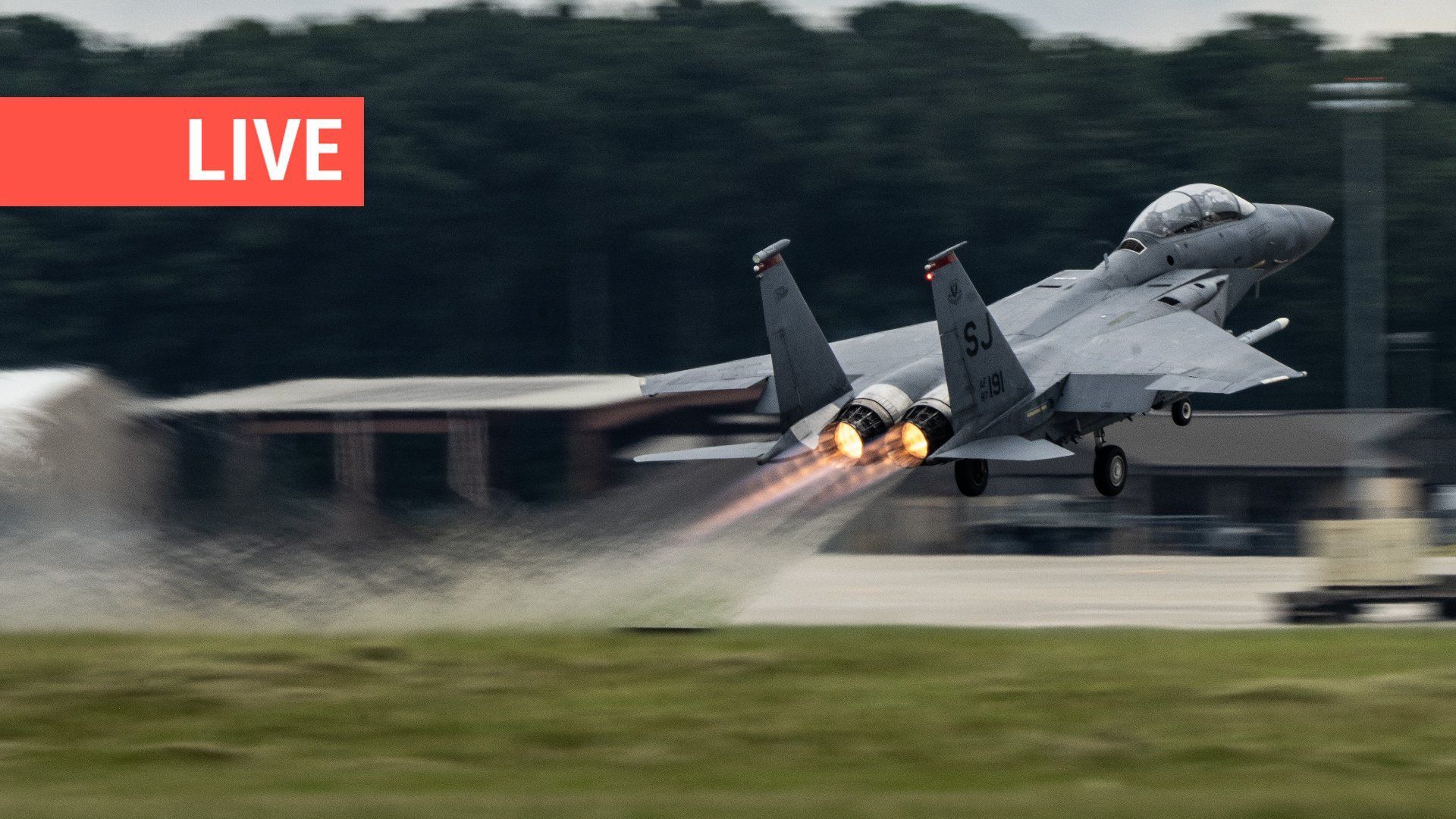 Direct - Guerre au Moyen-Orient : le pilote américain porté disparu en Iran a été secouru, annonce Donald Trump, l'Iran dit avoir abattu un avion ennemi