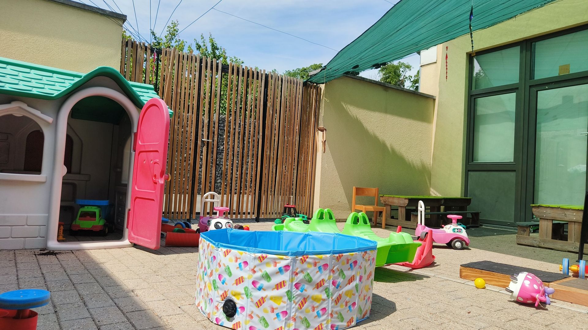 Les bébés victimes de la canicule : les crèches doivent s’adapter