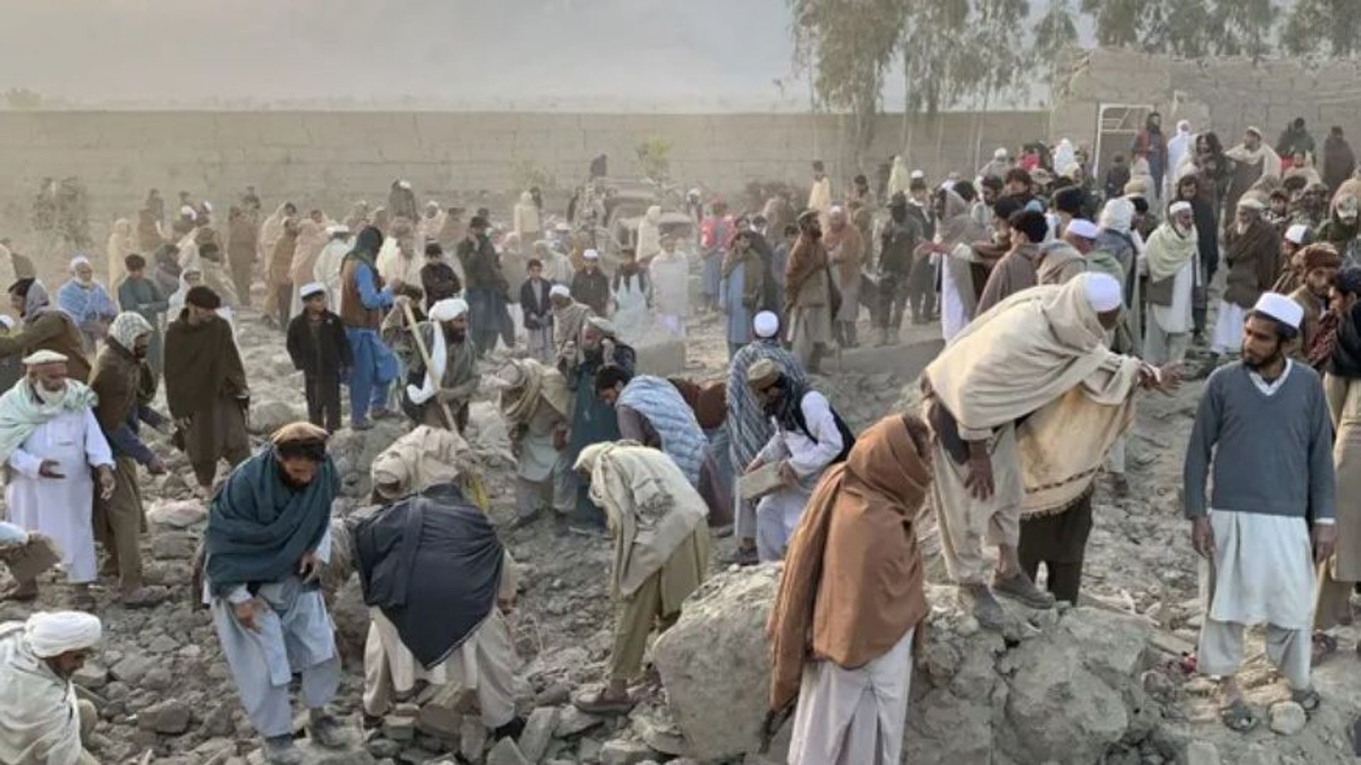 L’armée afghane annonce lancer des "attaques massives" de représailles contre le Pakistan