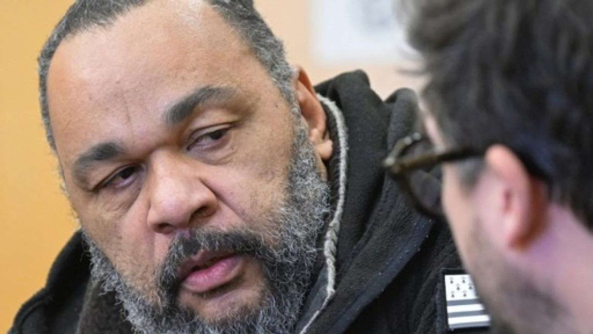 La salle d’un spectacle clandestin de Dieudonné évacuée à Forest