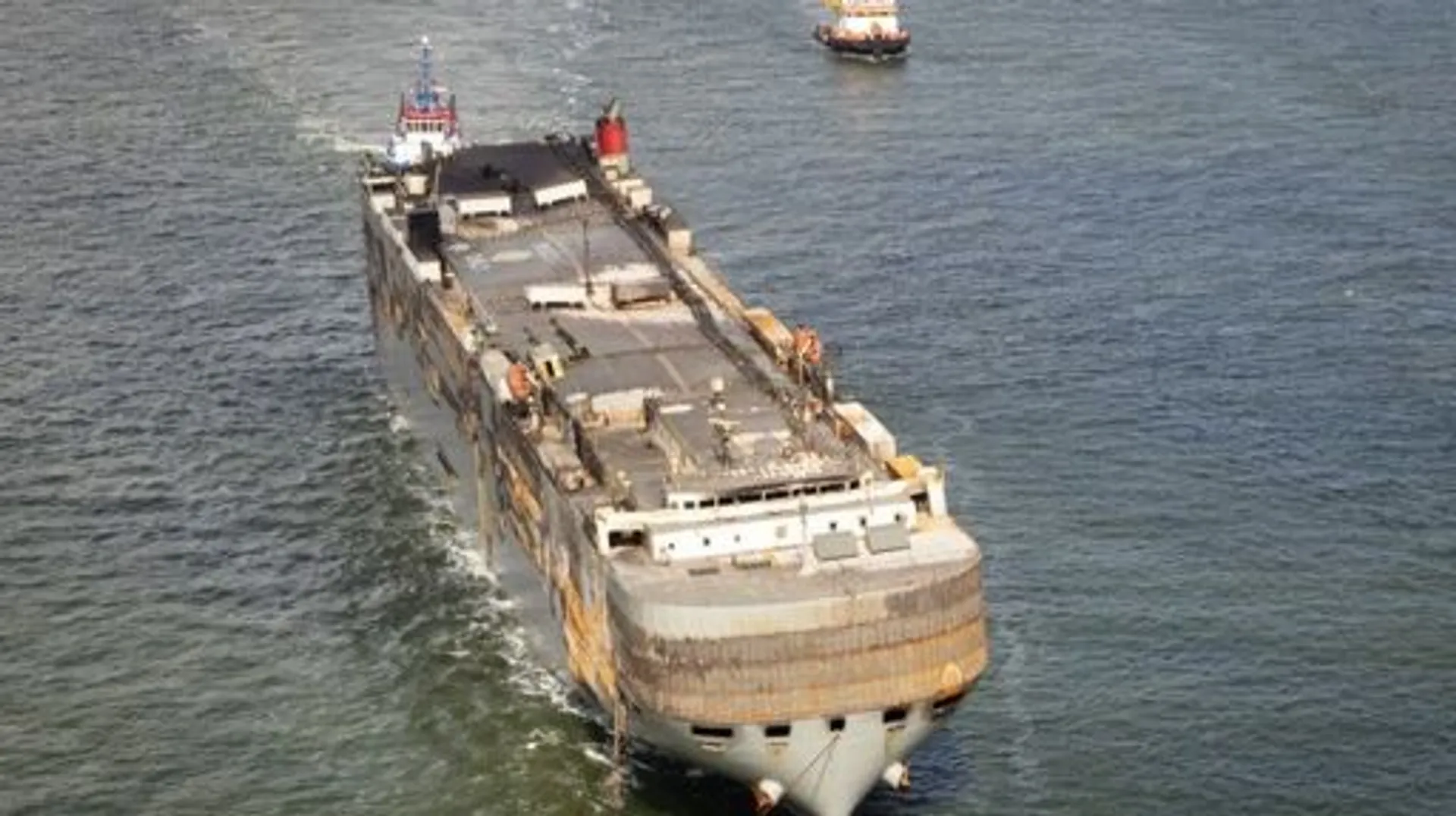 Cinq choses à connaître sur le cargo en feu transportant plus de 3700 ...