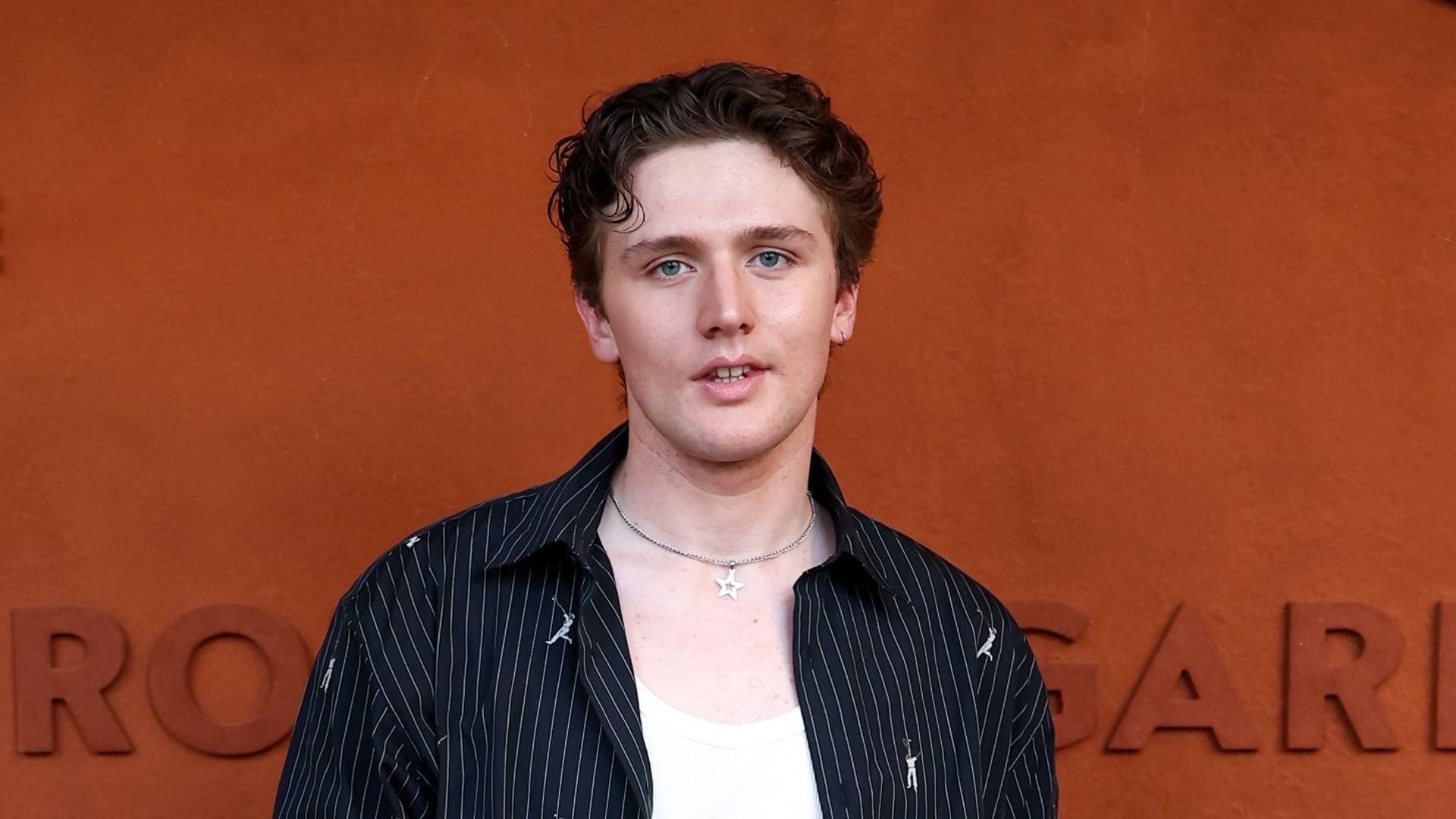 Bastiaan annonce la sortie de "Château", son premier single après la Star Academy : "Je suis pas calme du tout"