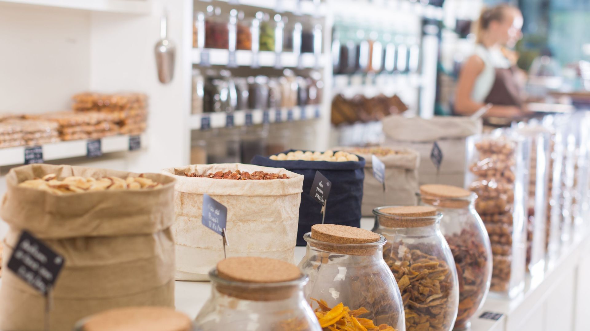 Mars, mois du vrac et du réemploi : les Belges invités à repenser leurs habitudes de consommation