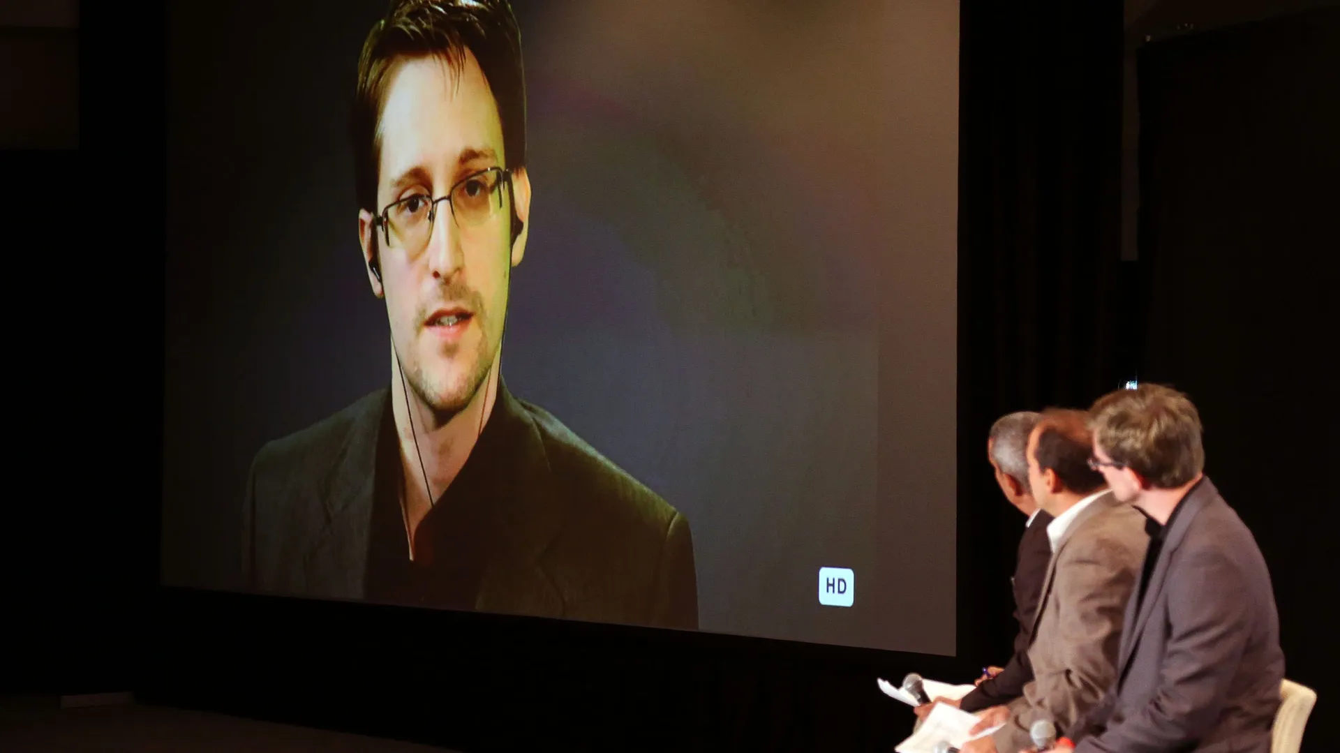 Il est peu probable qu'Edward Snowden soit gracié, malgré le succès d ...