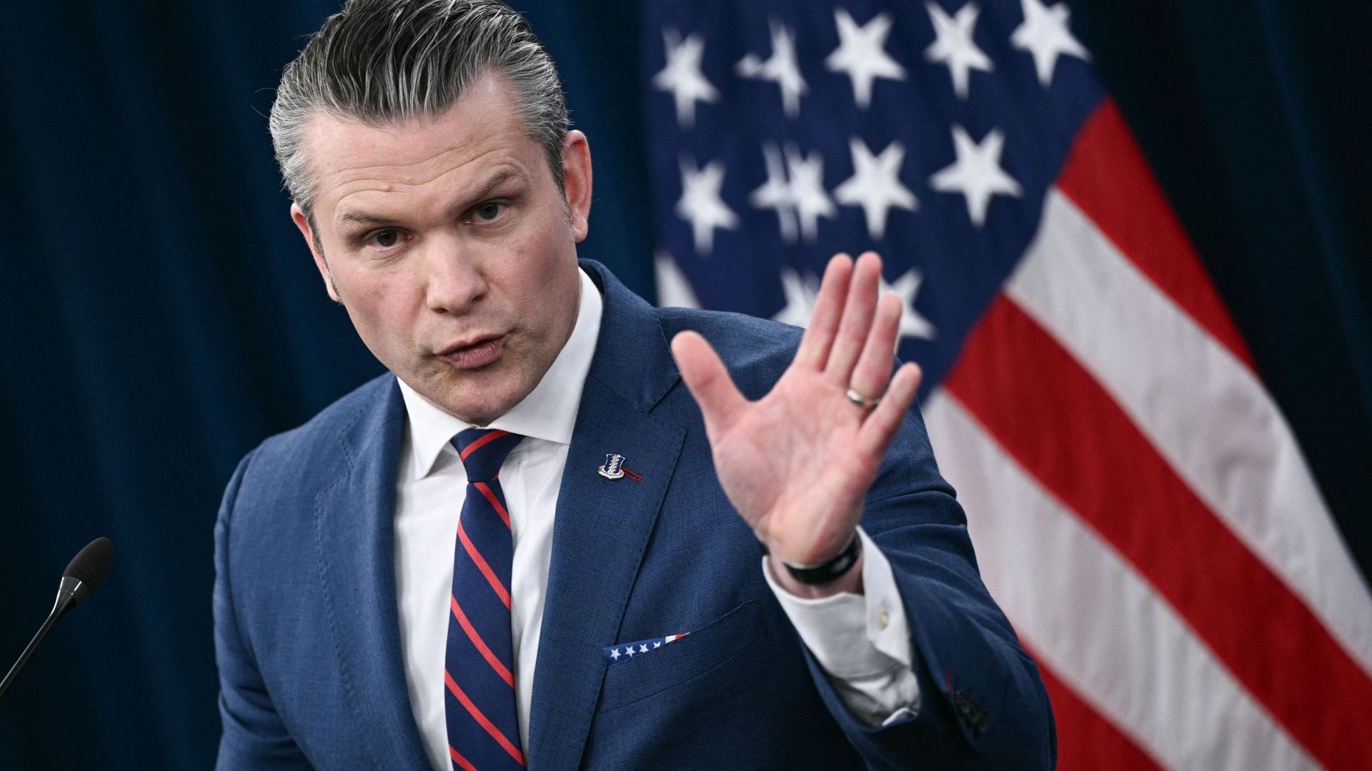 Attaque contre l'Iran : l'objectif n'est pas de bâtir une démocratie, affirme le ministre américain de la Défense