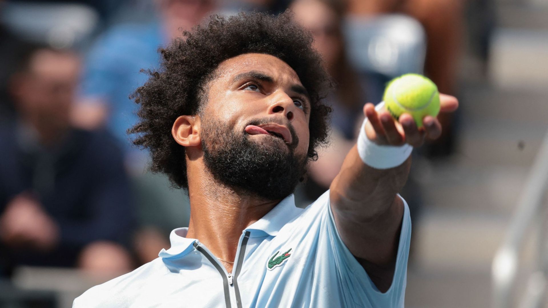 "C’est presque un manque de professionnalisme" : Arthur Fils s’autoflagelle après sa piteuse élimination à l’US Open