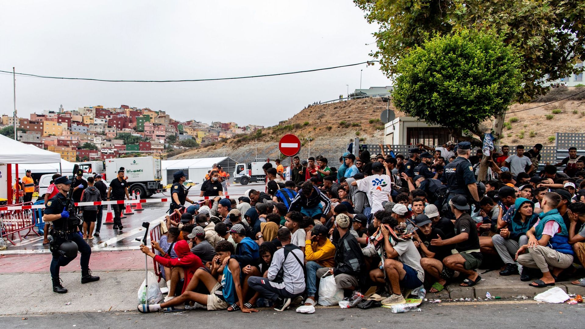 Tensions migratoires à Ceuta : un rapport policier espagnol sème le doute sur le rôle des forces de l’ordre marocaines