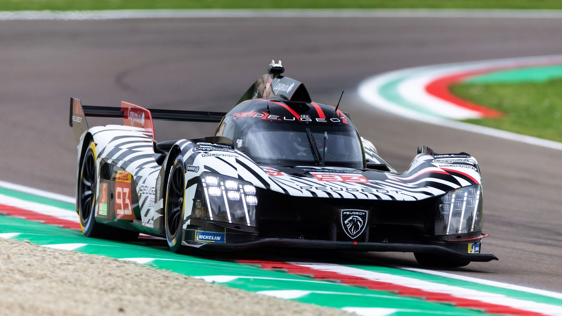 WEC – Stoffel Vandoorne prêt à lancer sa saison à Imola : "Ce serait mieux pour nous qu’il pleuve"