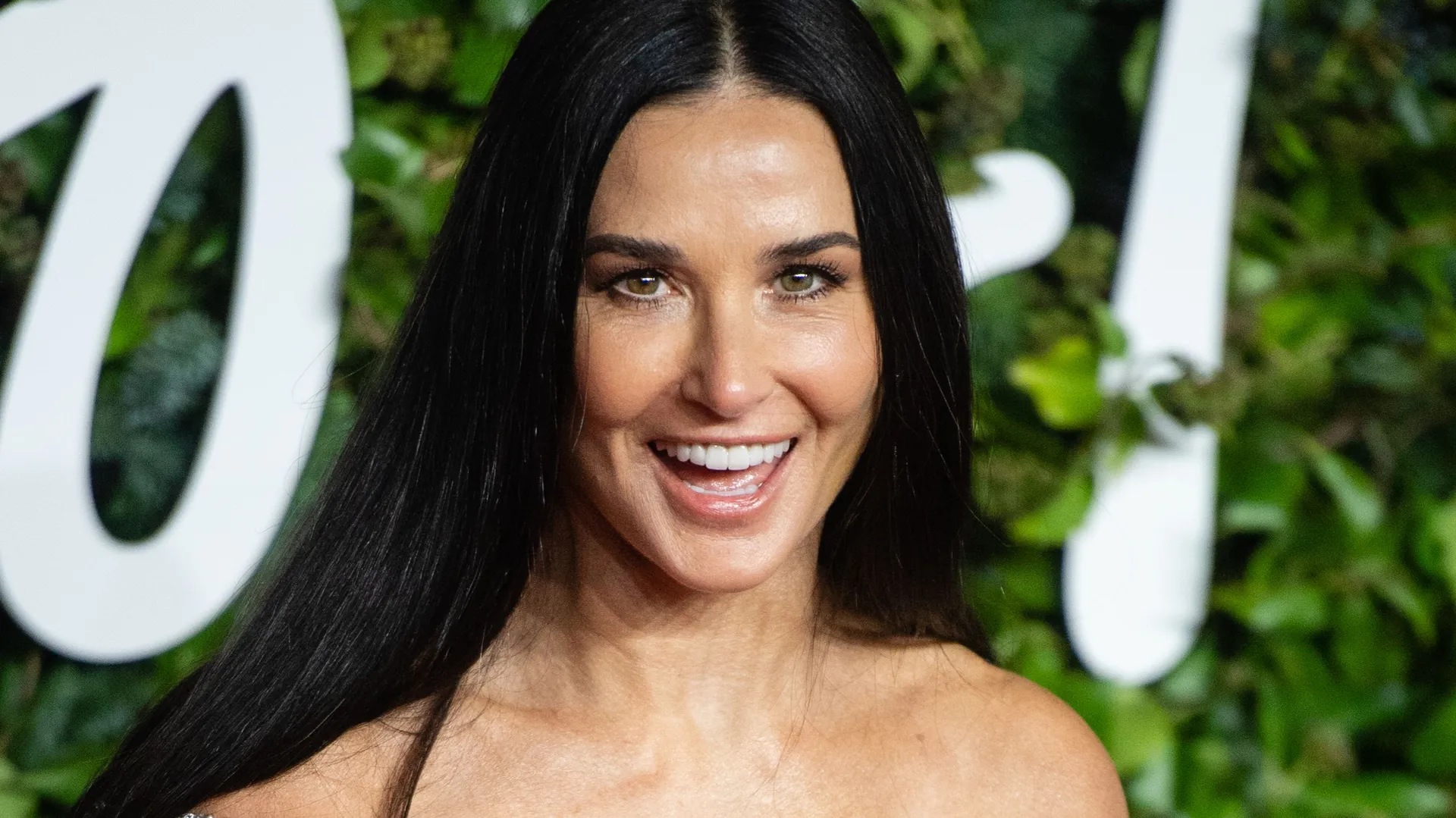demi-moore-enti-rement-nue-dans-le-nouveau-film-d-horreur-f-ministe