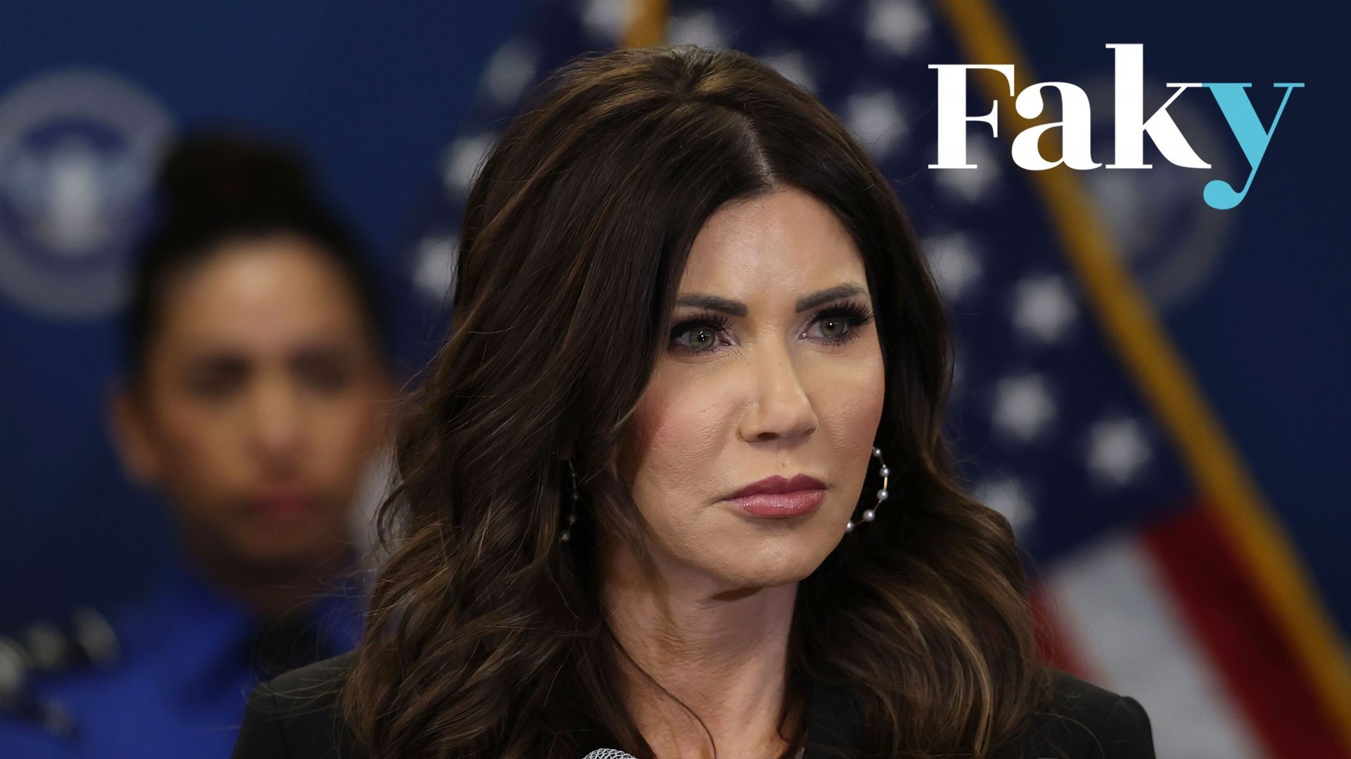 Non, Kristi Noem n’a pas affirmé que la Bible avait été écrite en anglais par Jésus