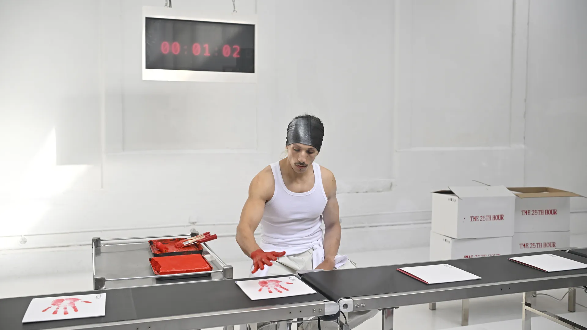 Rilès signe plus de 20.000 albums à la chaîne dans une performance de ...