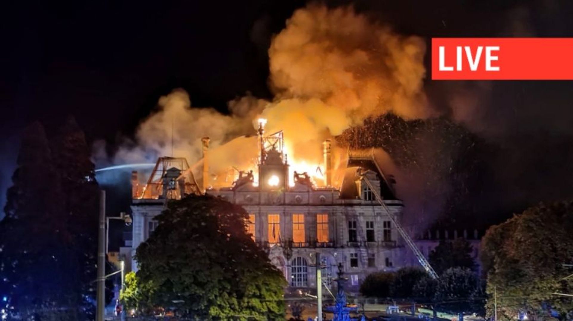 Mobilisation contre la vie chère en France : bâtiments incendiés, magasins pillés, rues ravagées... Voici le débrief des événements du 17 octobre - RTBF Actus
