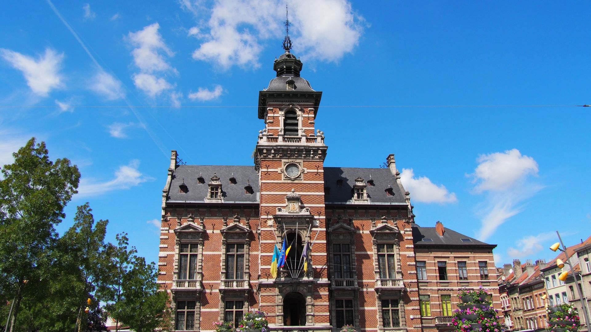 CPAS Anderlecht : le parquet demande le classement sans suite faute de preuves suffisantes. Consternée, la ministre de l’Intégration sociale, Anneleen Van Bossuyt, demande des devoirs d'enquête complémentaires