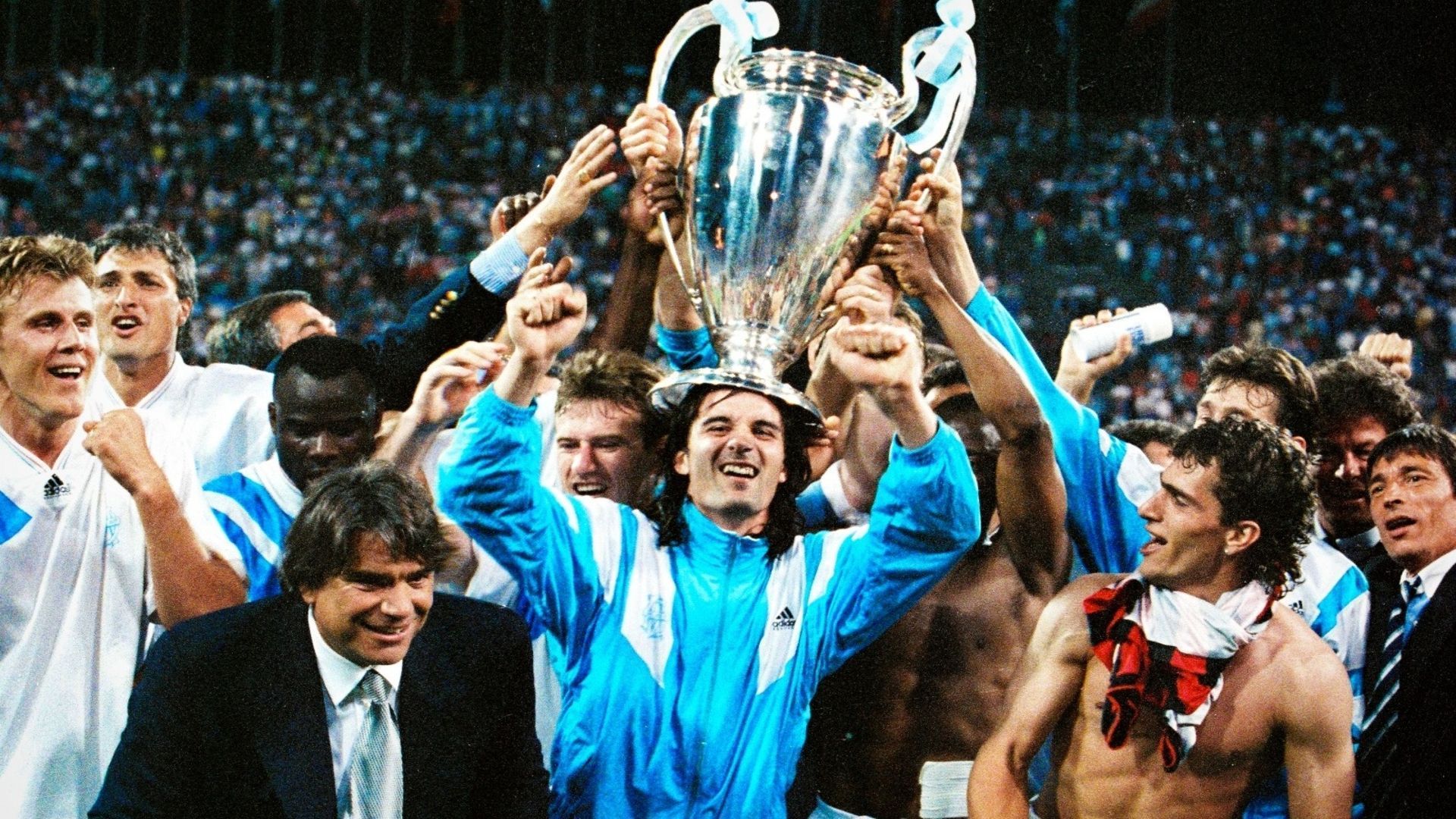 Fanion Olympique De Marseille Vs AS Beauvais Oise - 1/8e Finale Coupe De France 1995