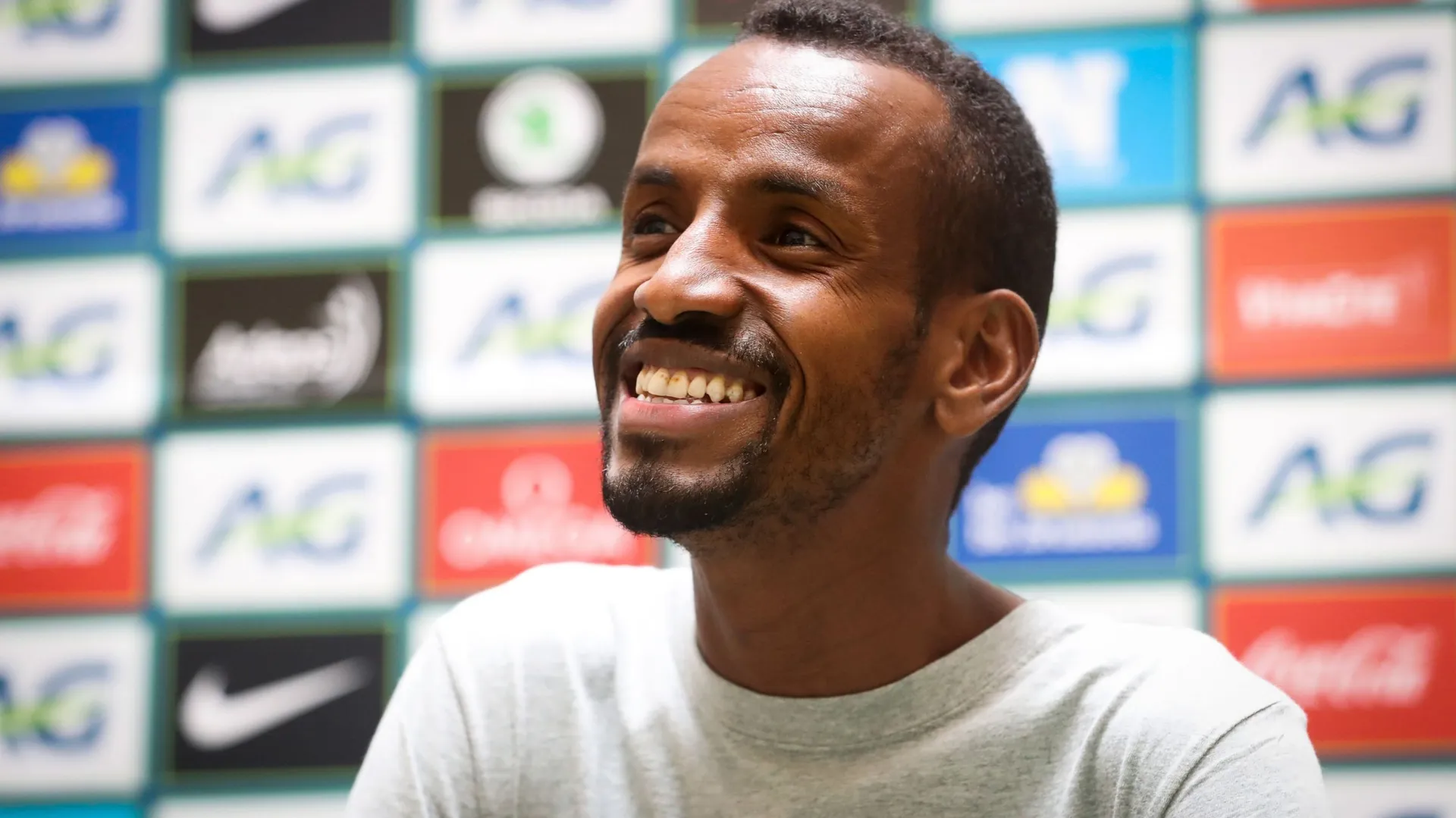 Bashir Abdi deuxième du Big Half à Londres dans la foulée de Mo Farah ...