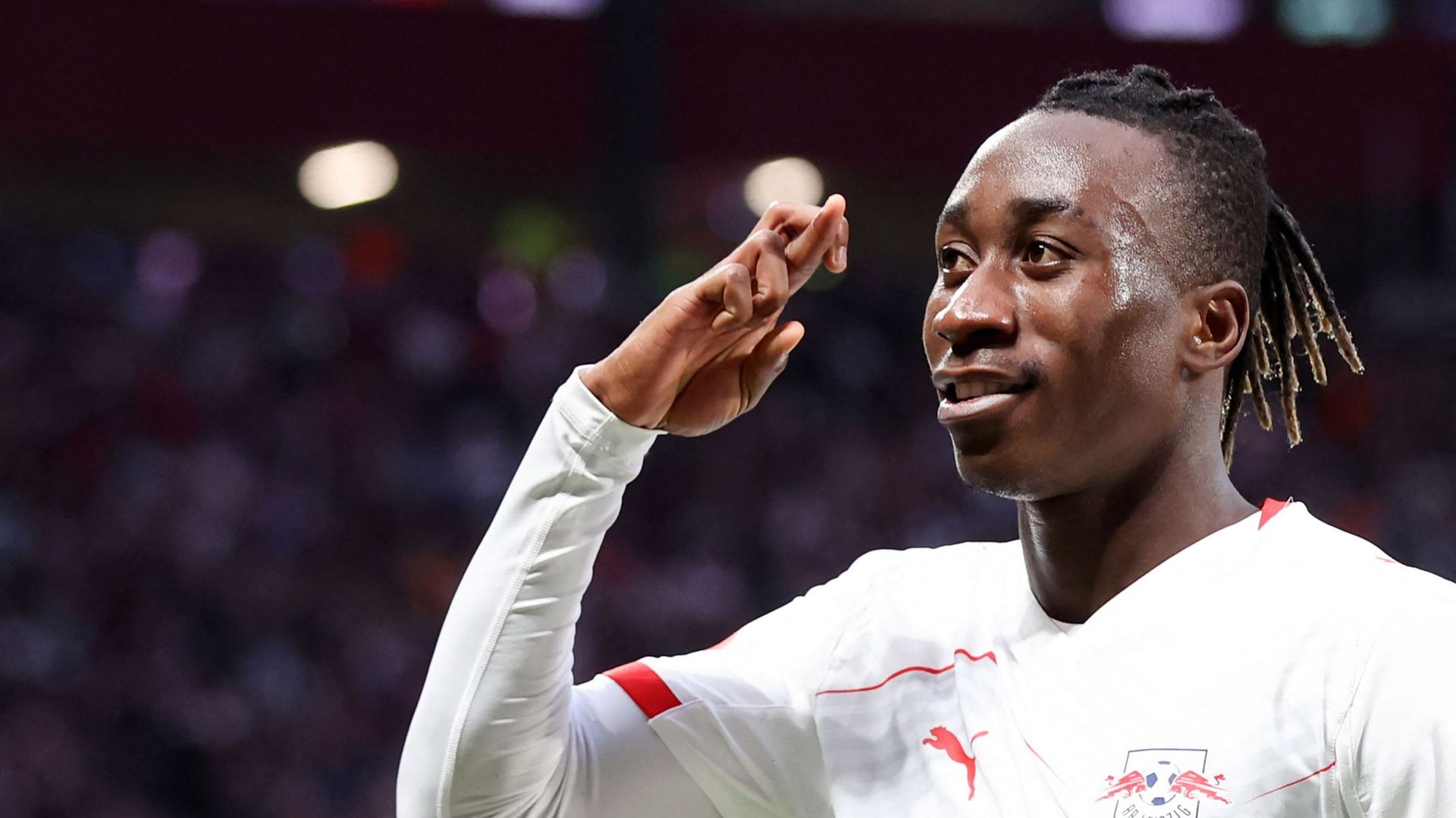 Officiel : le Real Madrid annonce la signature de l'ailier ivoirien Yan Diomandé