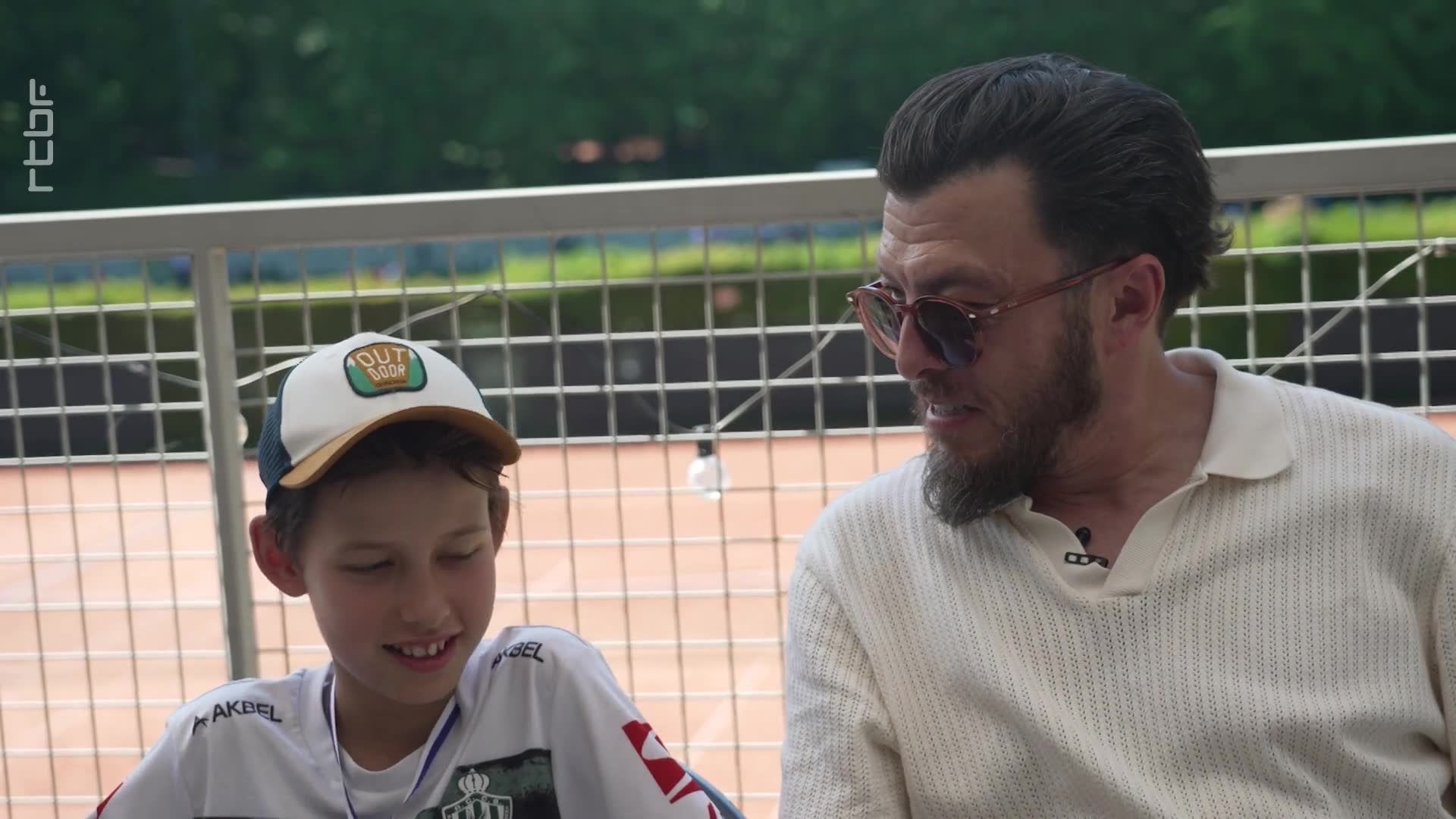 "Un regard dans le rétroviseur suffit à faire pleurer un enfant" : la pression sur les jeunes footballeurs, un fléau persistant