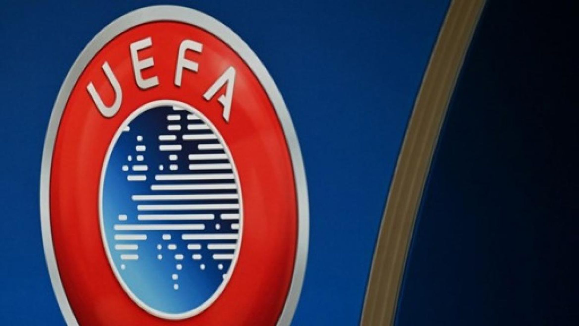 Les 55 pays membres de l'UEFA boycotteront la Coupe du monde si le projet d’investissements privés à la FIFA est adopté