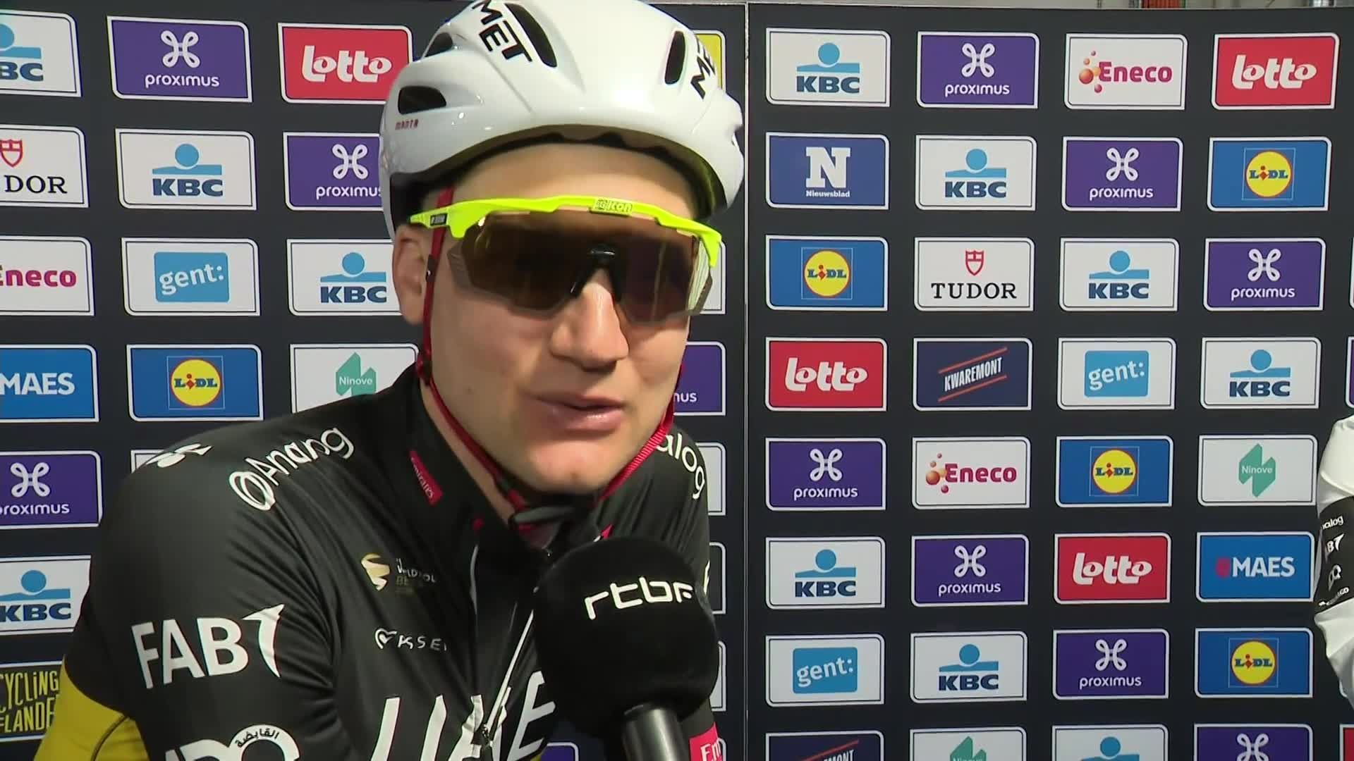 Nieuwsblad – Tim Wellens heureux d’entamer la saison avec le maillot noir-jaune-rouge : "La vraie saison commence"