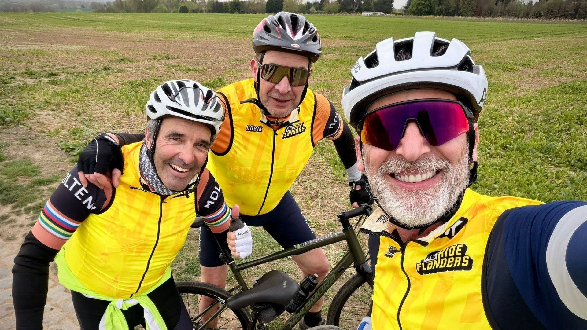 Denis Van Weynbergh du Vendée Globe aux classiques cyclistes : "Jamais sans mon maillot Molteni d’Eddy Merckx"