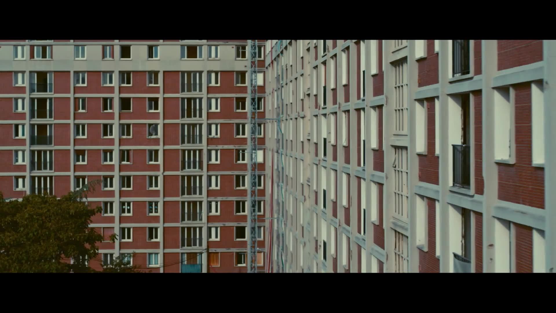"Gagarine" : redonner vie à une cité en disparition, avec Alséni Bathily et Lyna Khoudri