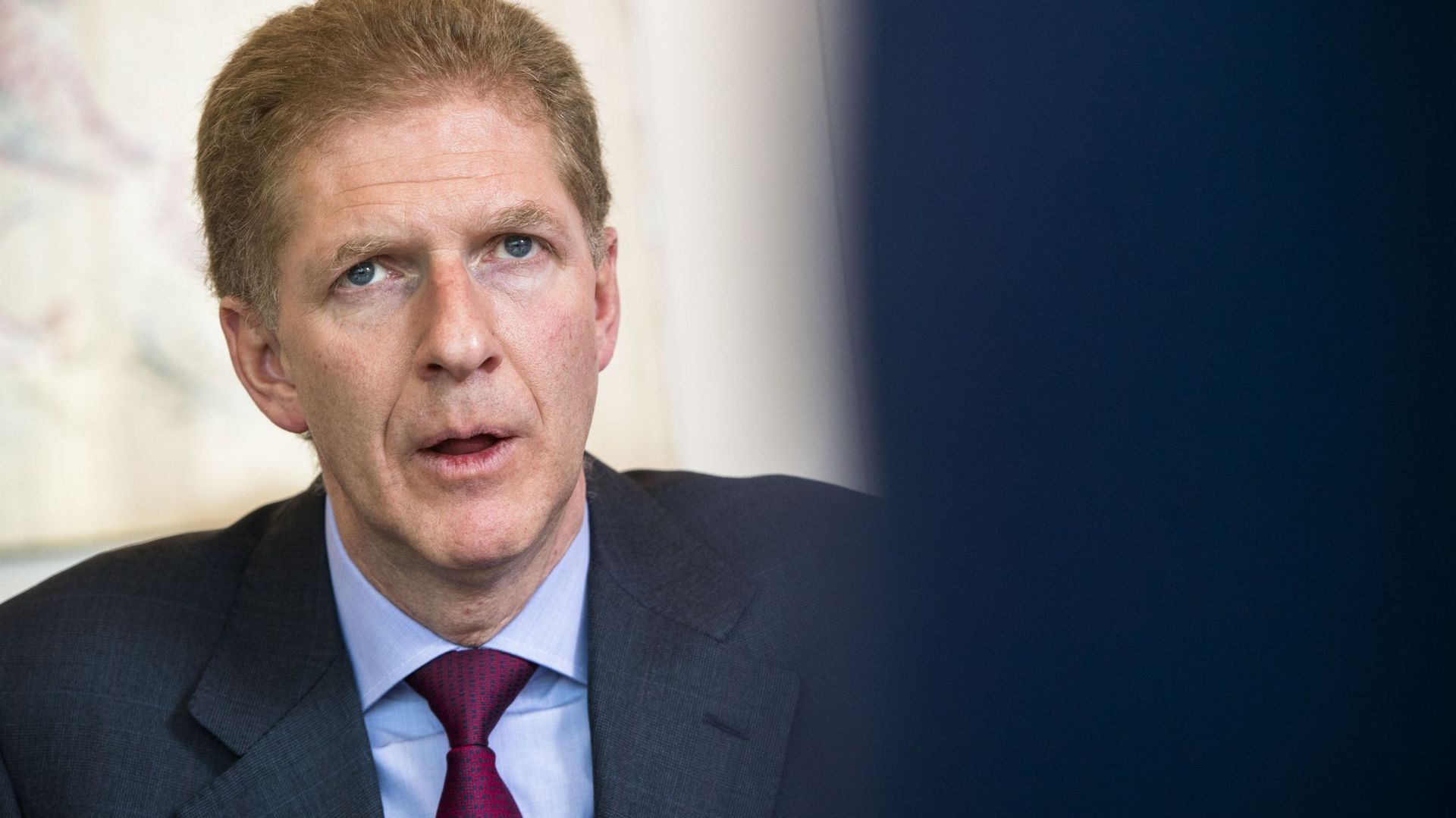 La revue de presse : la nomination d’Axel Miller, une insulte à la bonne gouvernance ?