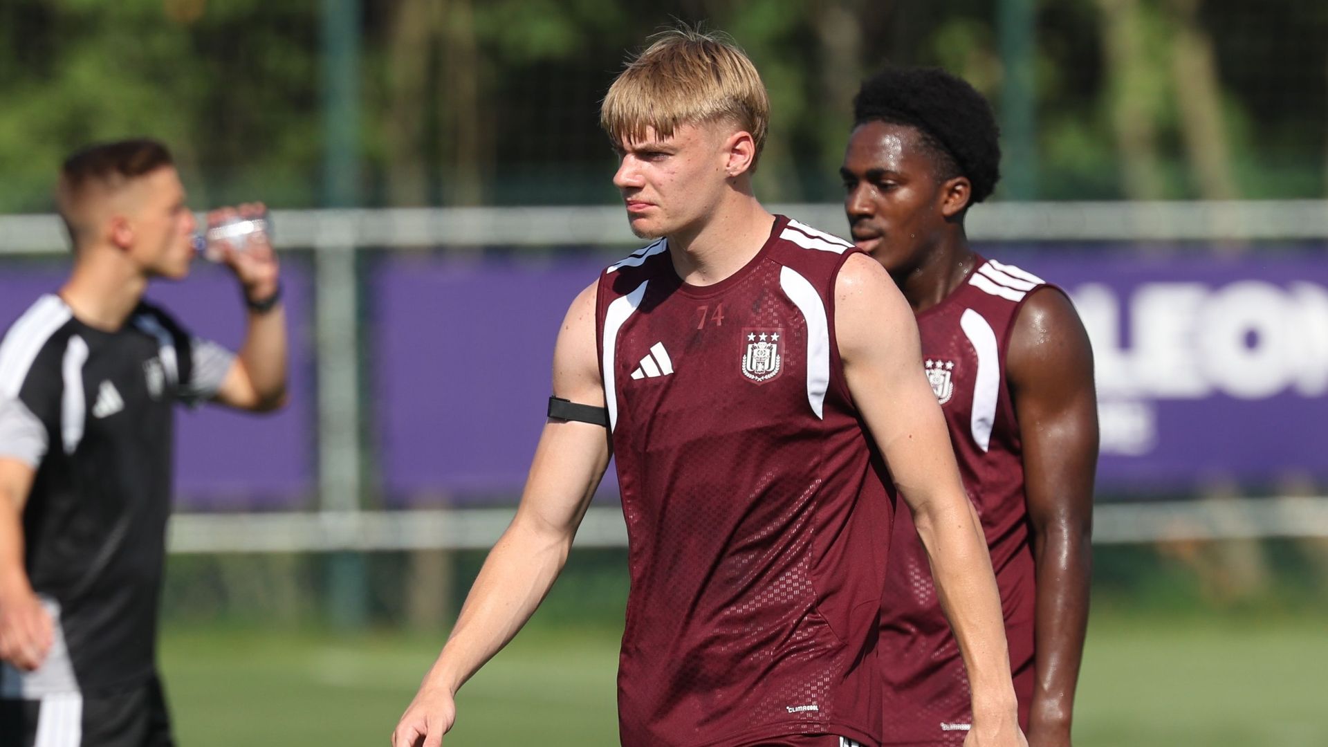 Officiel : Nathan De Cat rejoint Hoffenheim et devient le 3e plus gros transfert sortant d’Anderlecht