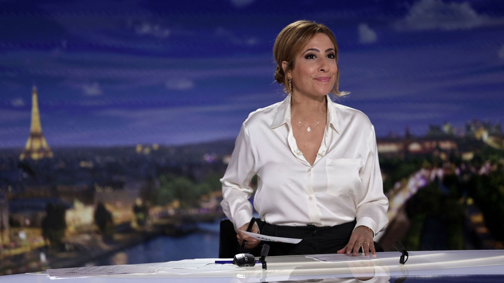 Campagne pour la présidentielle en France : Léa Salamé annonce son retrait du 20h de France 2 après la candidature de Raphaël Glucksmann