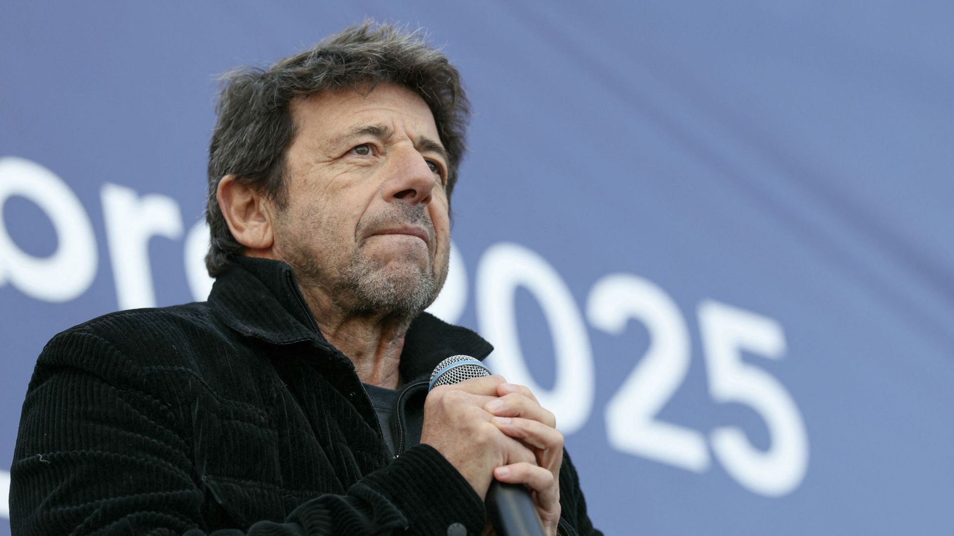 Affaire Patrick Bruel : une représentation, avec le chanteur, dans un théâtre à Paris perturbée mercredi soir