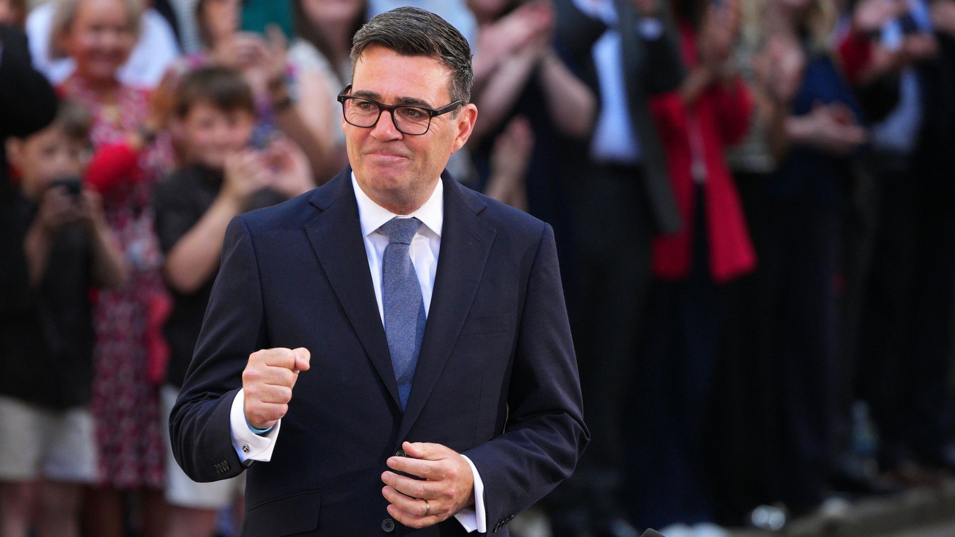 Royaume-Uni : la première mesure du nouveau gouvernement améliore le pouvoir d’achat des Britanniques