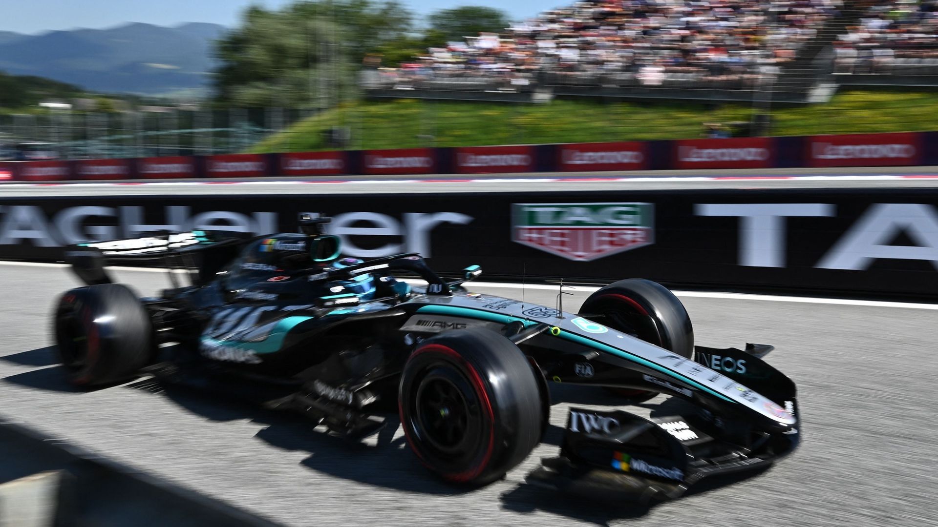 F1 Autriche : Russell s’offre la pole devant les Ferrari, Verstappen dans le mur