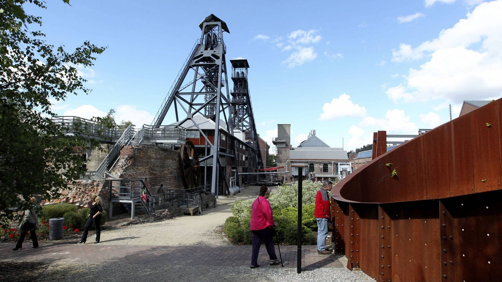 Contrôles, réservations, rues fermées : Blegny verrouille l’accès pour la venue du MR le 1er mai