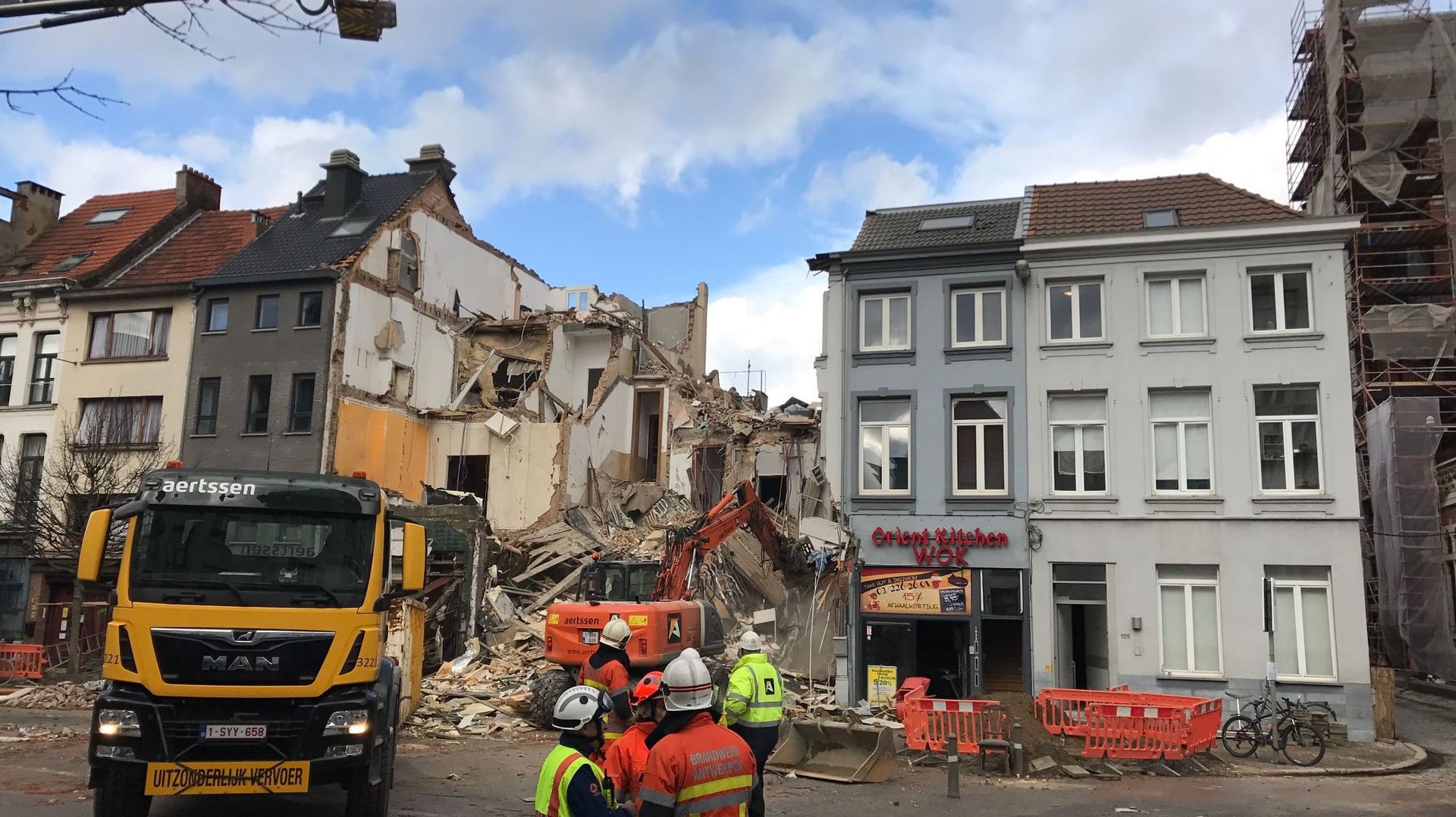 Bilan de l'explosion à Anvers: deux morts et 14 blessés - RTBF Actus