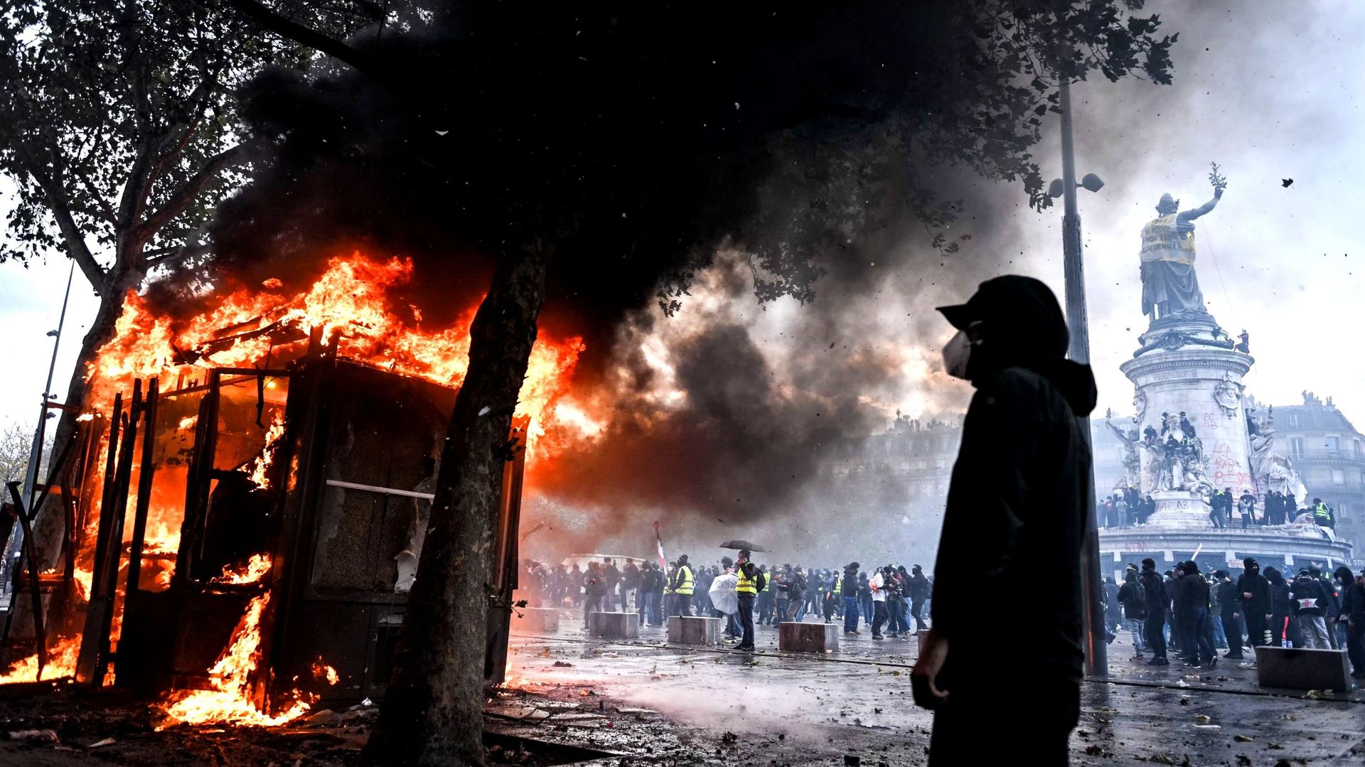 Les manifestations en France, le nouvel épouvantail de Donald Trump pour les midterms