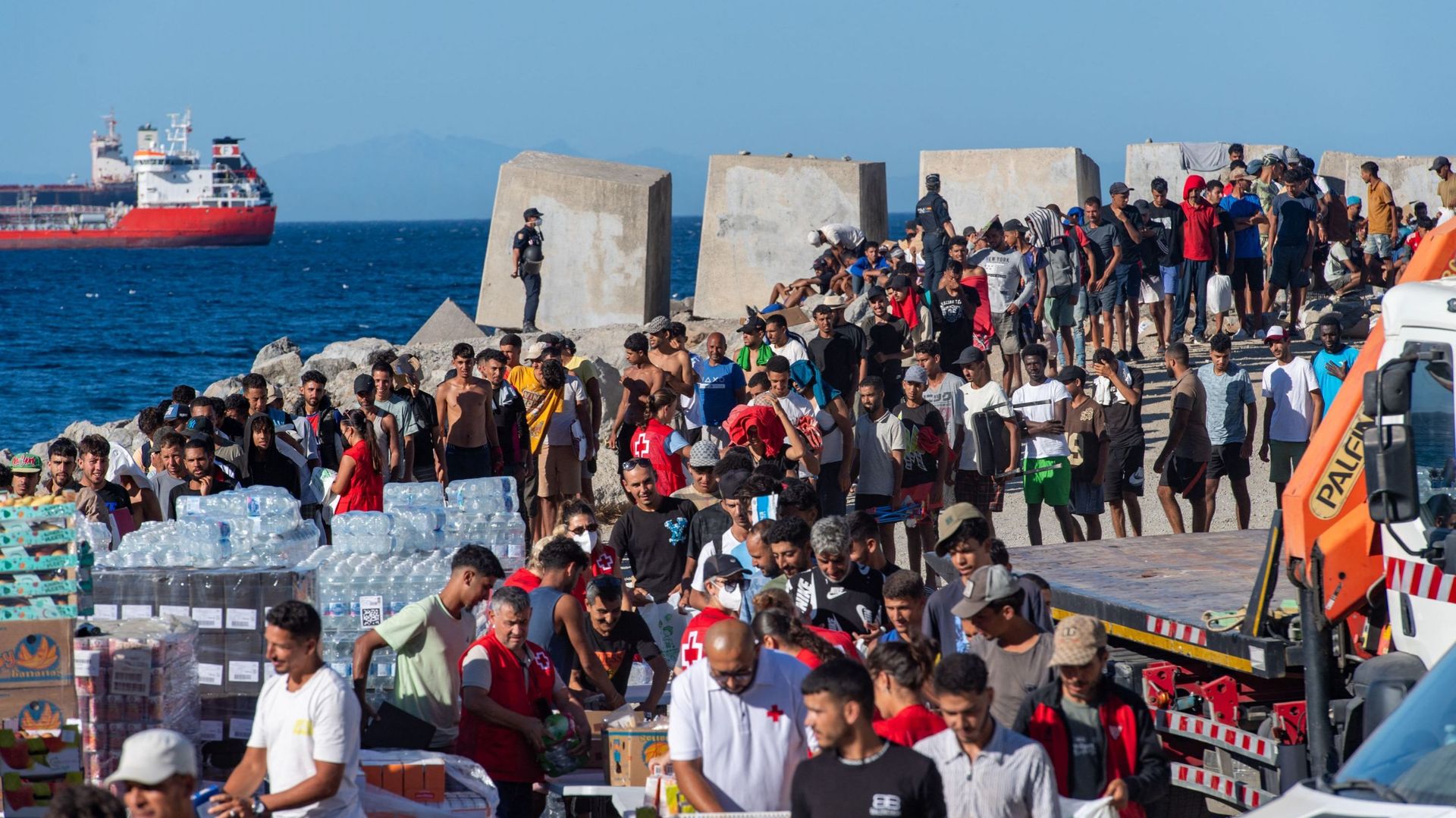 Afflux de migrants à Ceuta : l’Italie prolonge pour 15 jours la suspension de Schengen pour l’Espagne