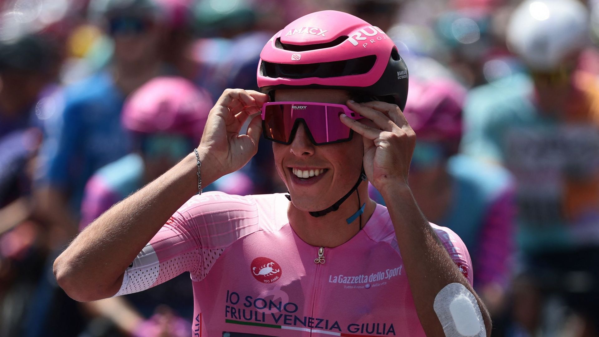 Giro 2026 : Eulalio se (re) donne un peu d’air, Narvaez lorgne le maillot cyclamen, les classements après la 12e étape