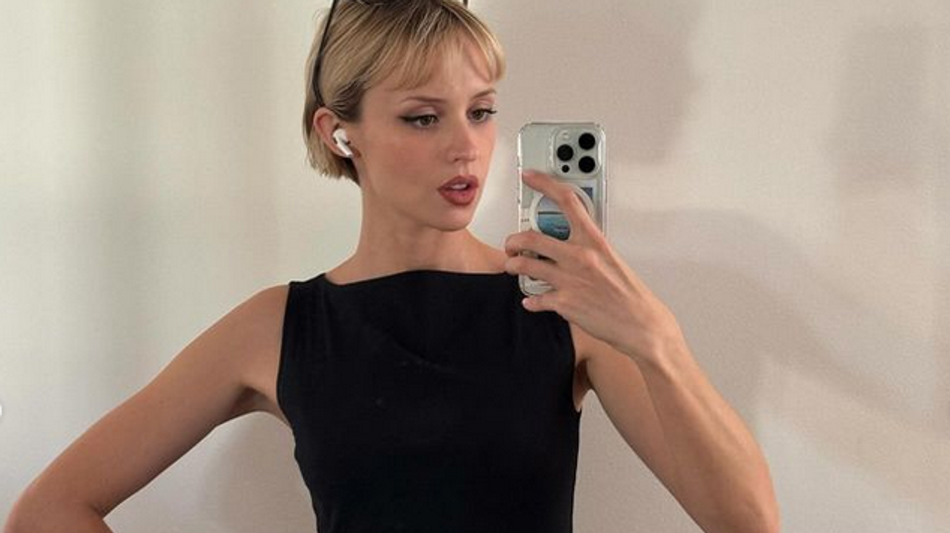 Angèle tease son retour et l’arrivée d’un troisième album - RTBF Actus