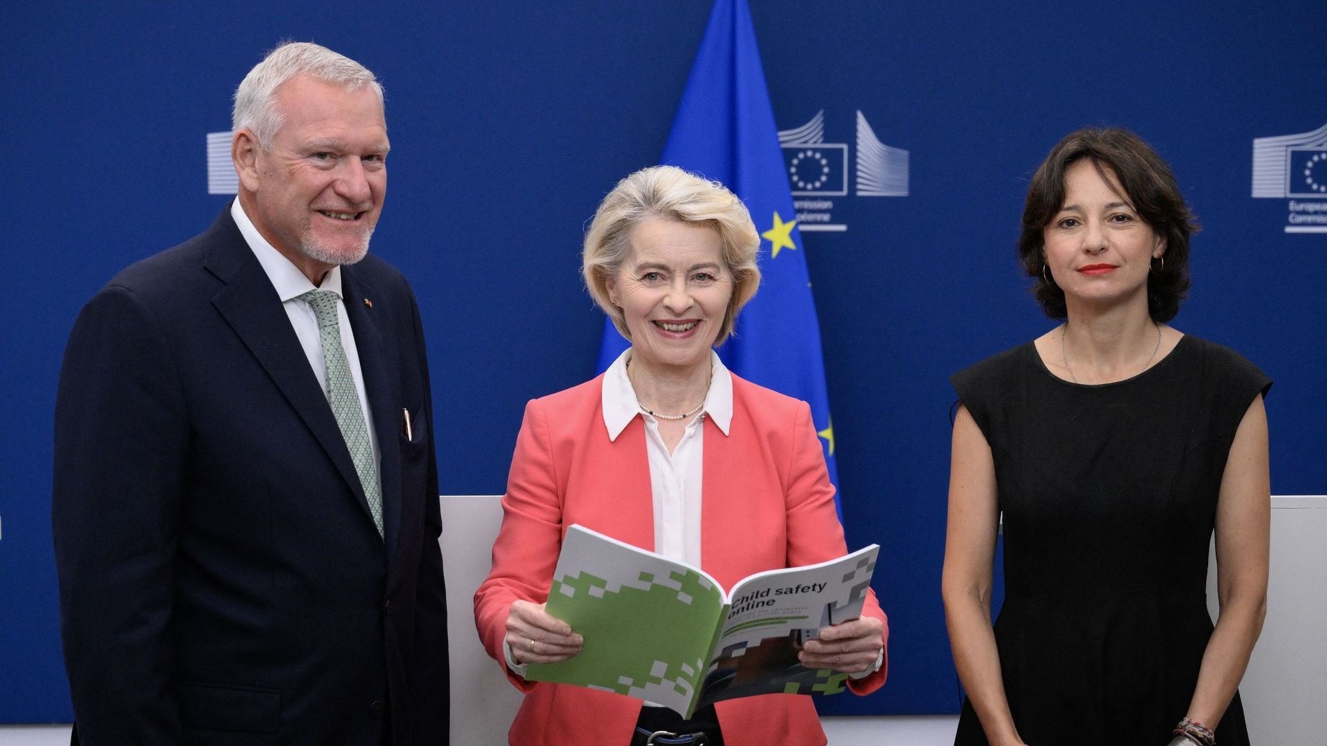 Comment protéger les mineurs en ligne : les recommandations faites à la Commission européenne, qui fera une proposition après l’été