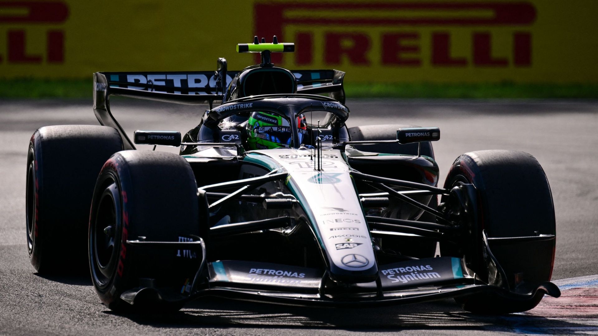 F1 Italie : parti en fond de grille, Antonelli réalise un incroyable exploit et s’impose à domicile