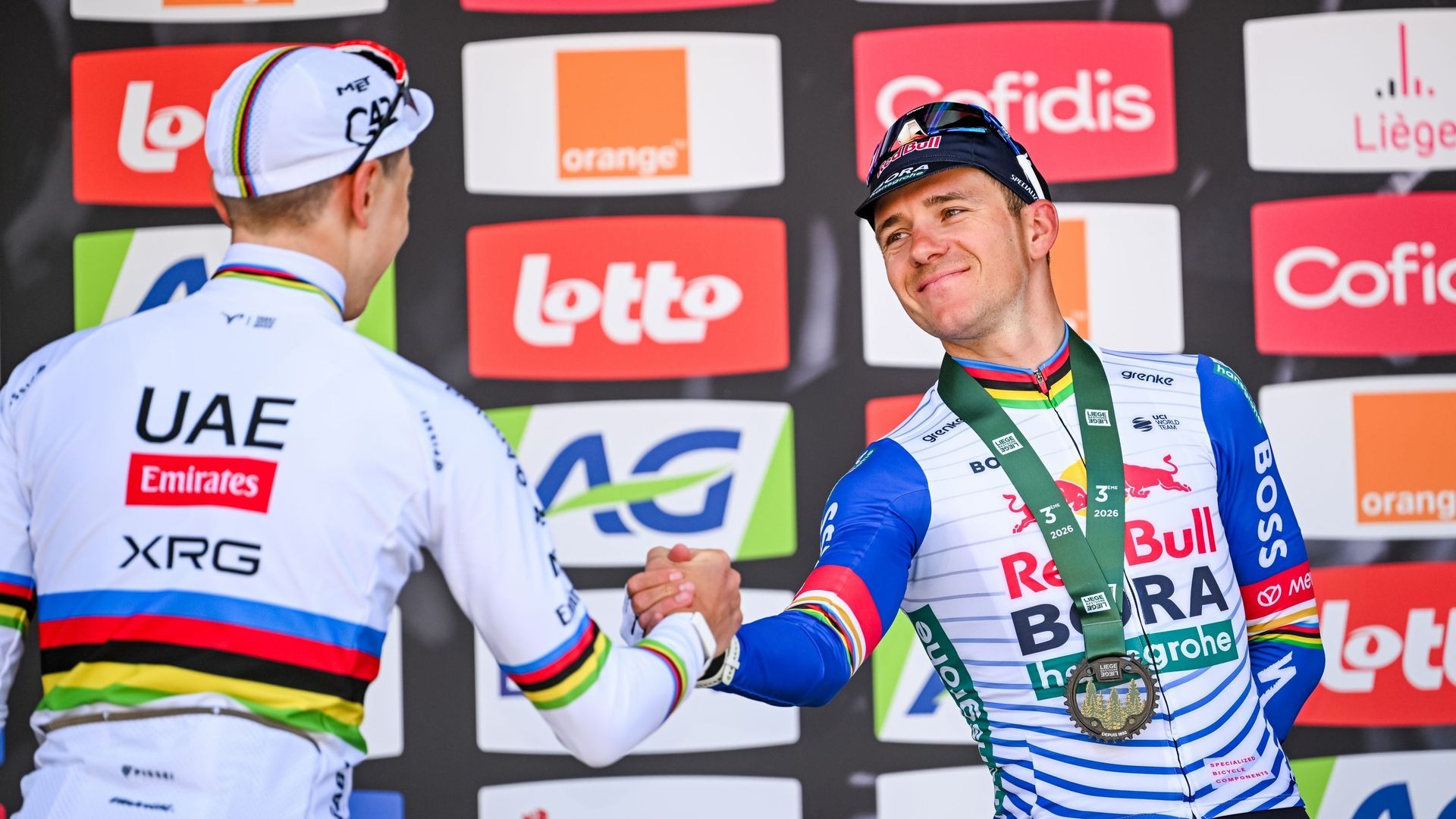 "C’était trop rapide pour moi" : Evenepoel impuissant face à Pogacar et Seixas sur Liège-Bastogne-Liège