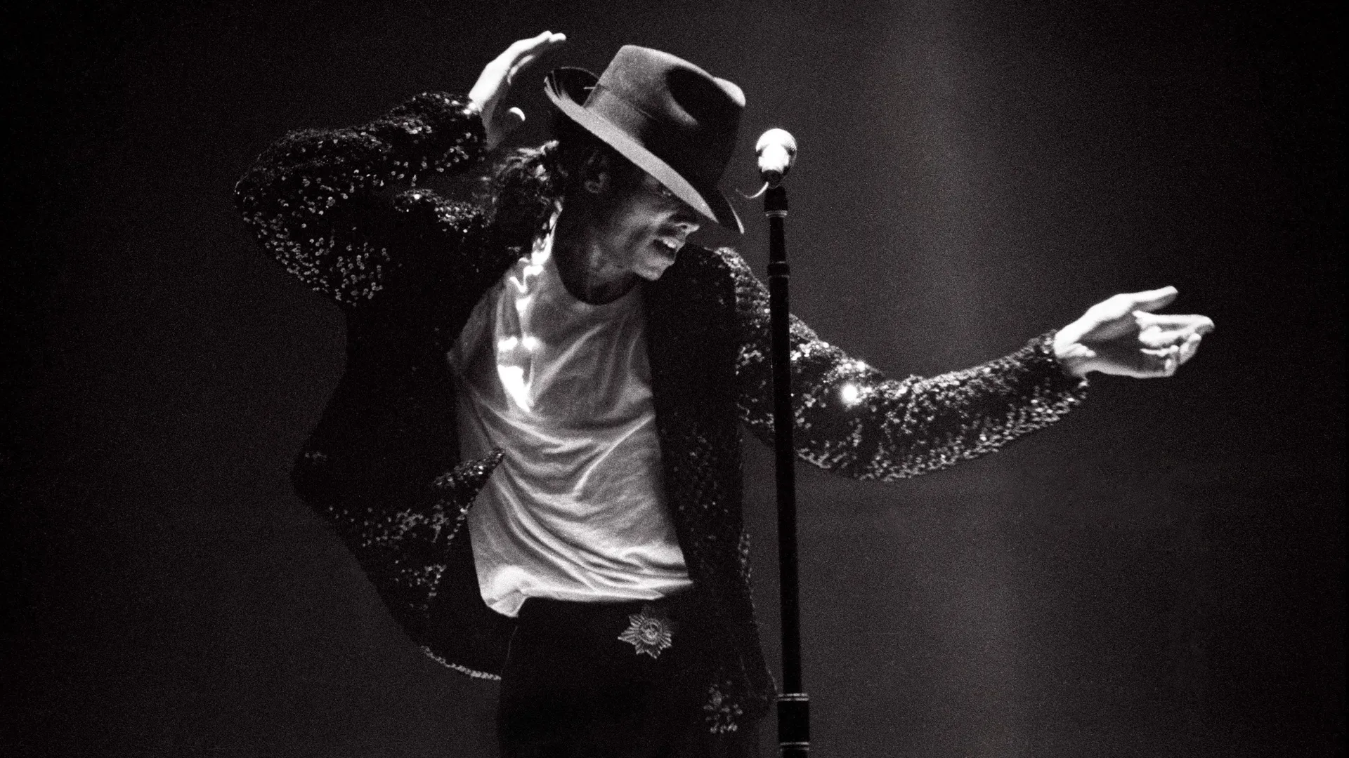 Quand Michael Jackson dansait le 'Moonwalk' cette illusion de marcher