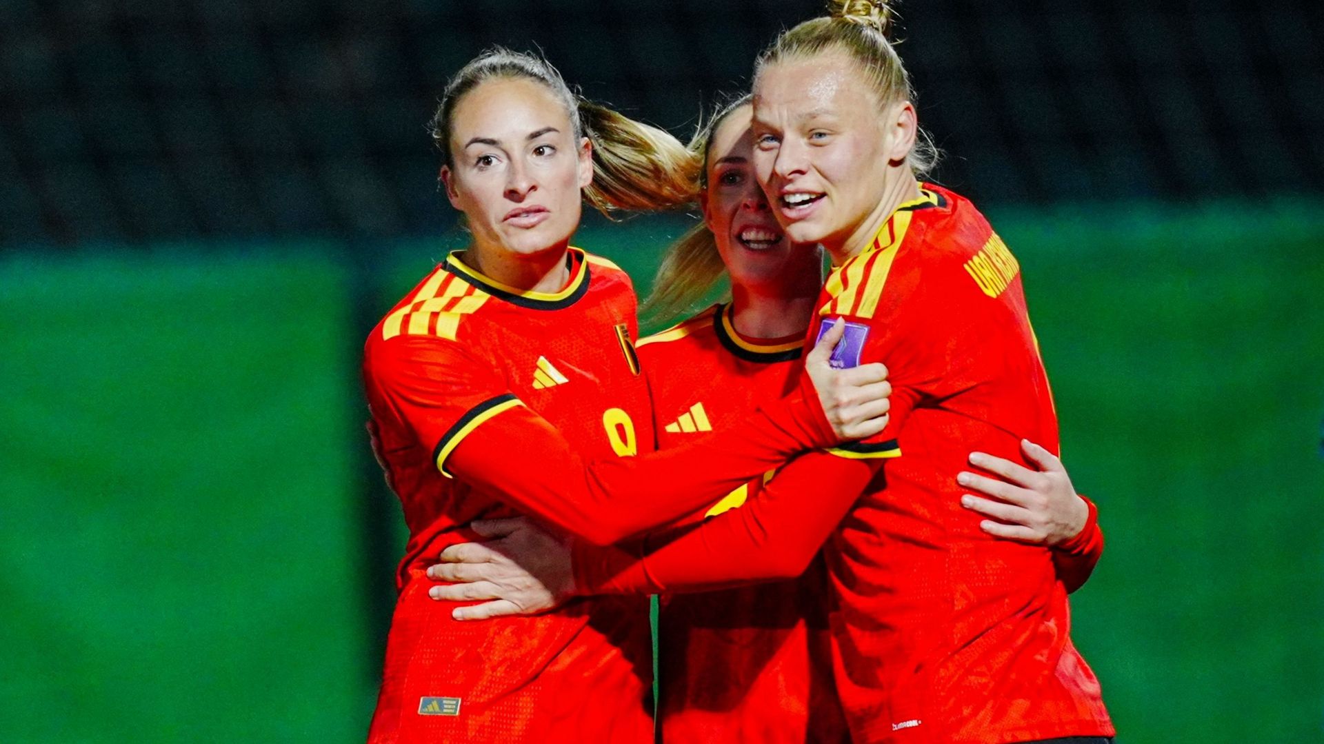 Tessa Wullaert la star, les matches contre l’Ecosse et l’évolution des Red Flames : le débrief de Cécile De Gernier après la victoire contre Israël