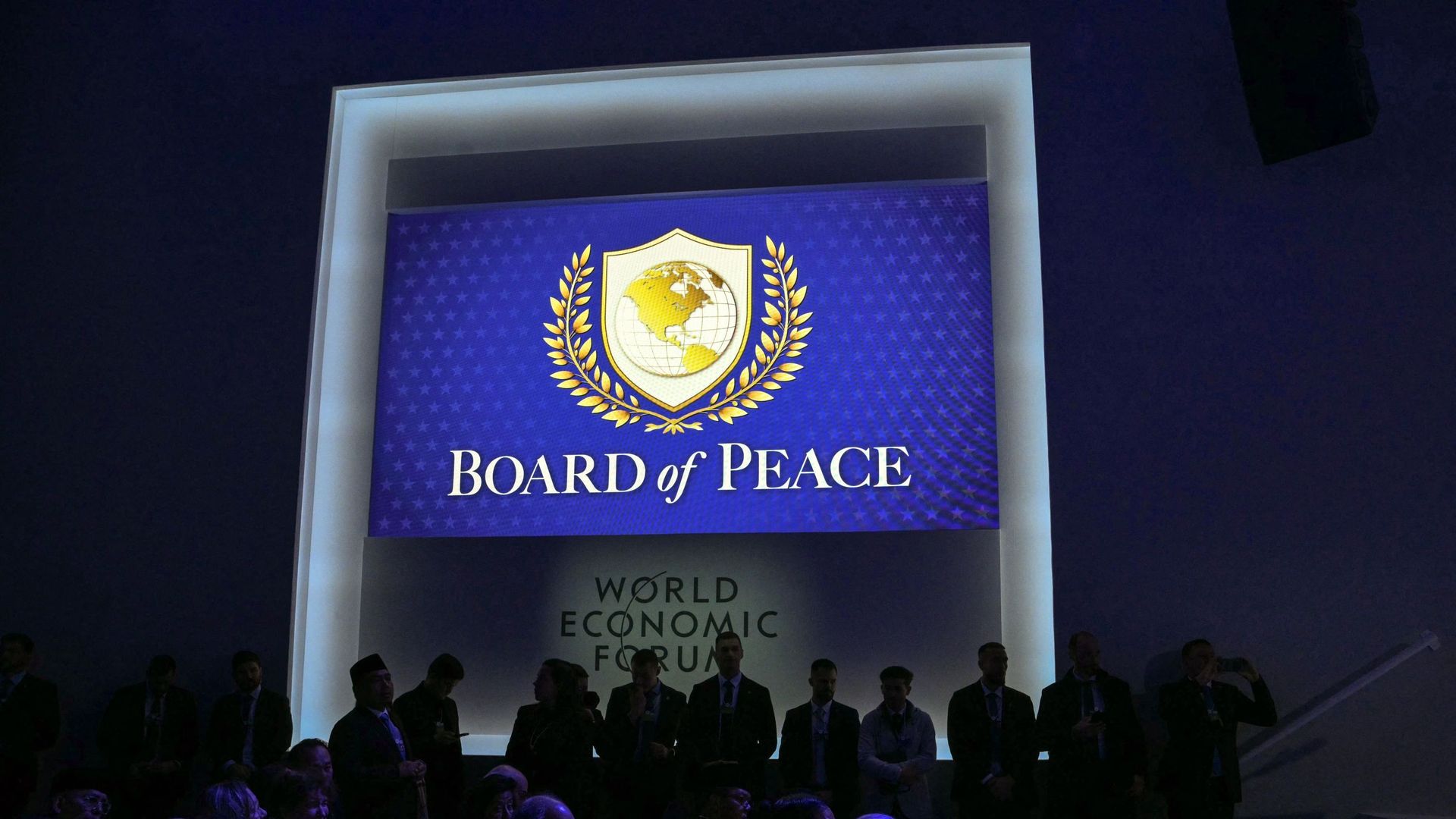 Le Conseil de la paix de Donald Trump se réunit pour la première fois, entre ambitions et inquiétudes diplomatiques - RTBF Actus