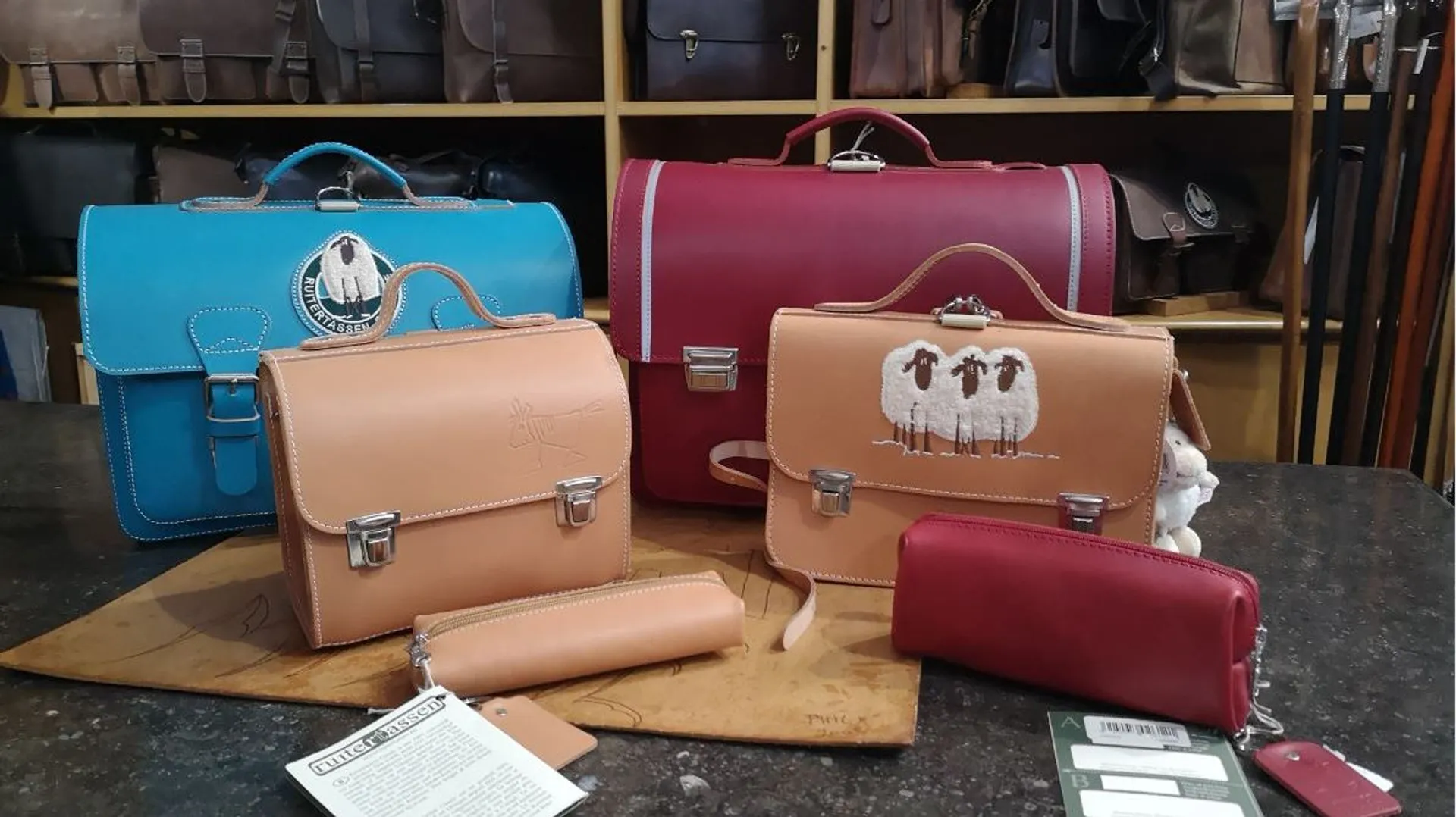 Quel cartable choisir pour la rentrée scolaire ? - RTBF Actus