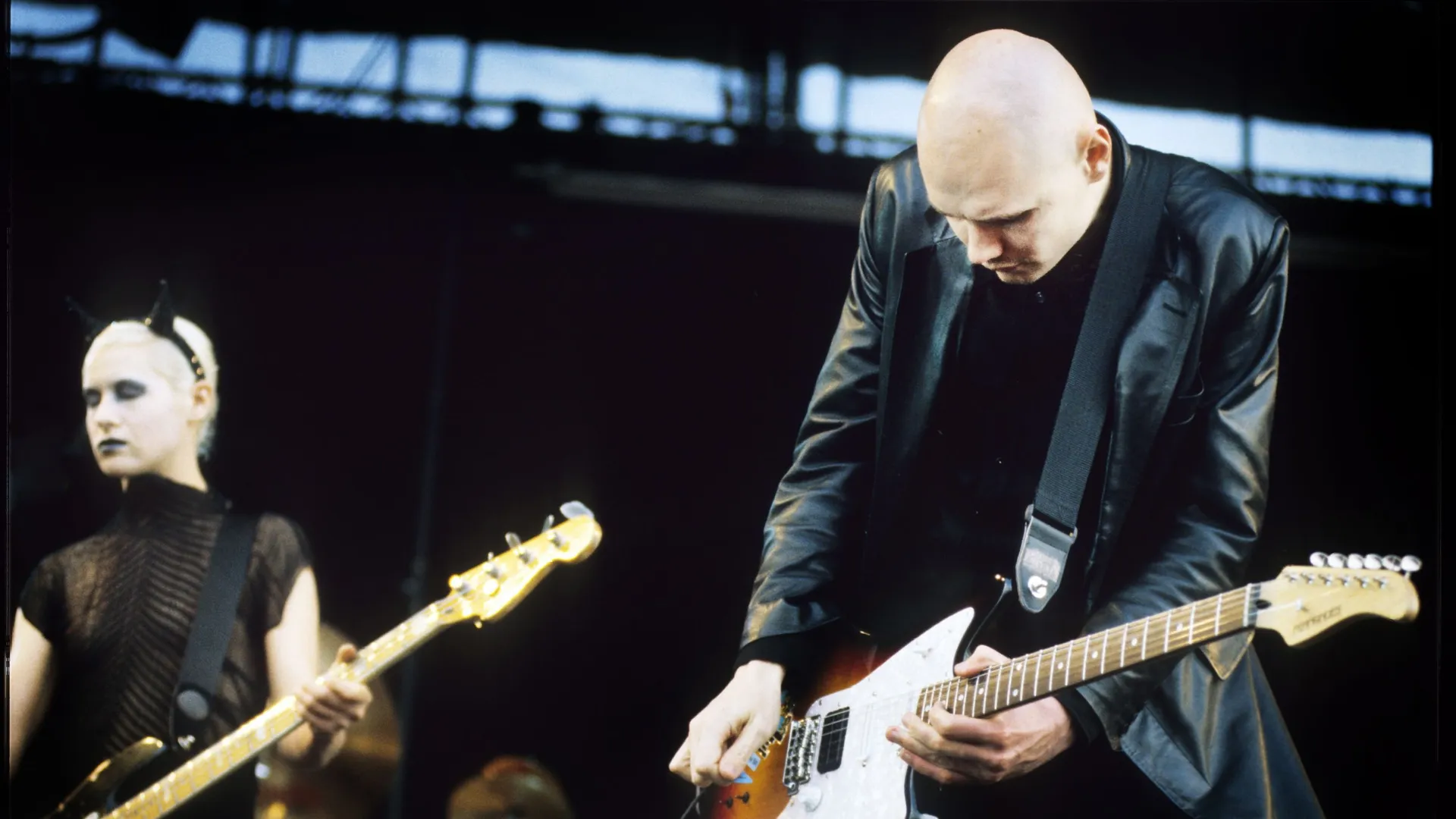 David Draiman de Disturbed : 'Roger Waters a trahi tous les Juifs' – L ...