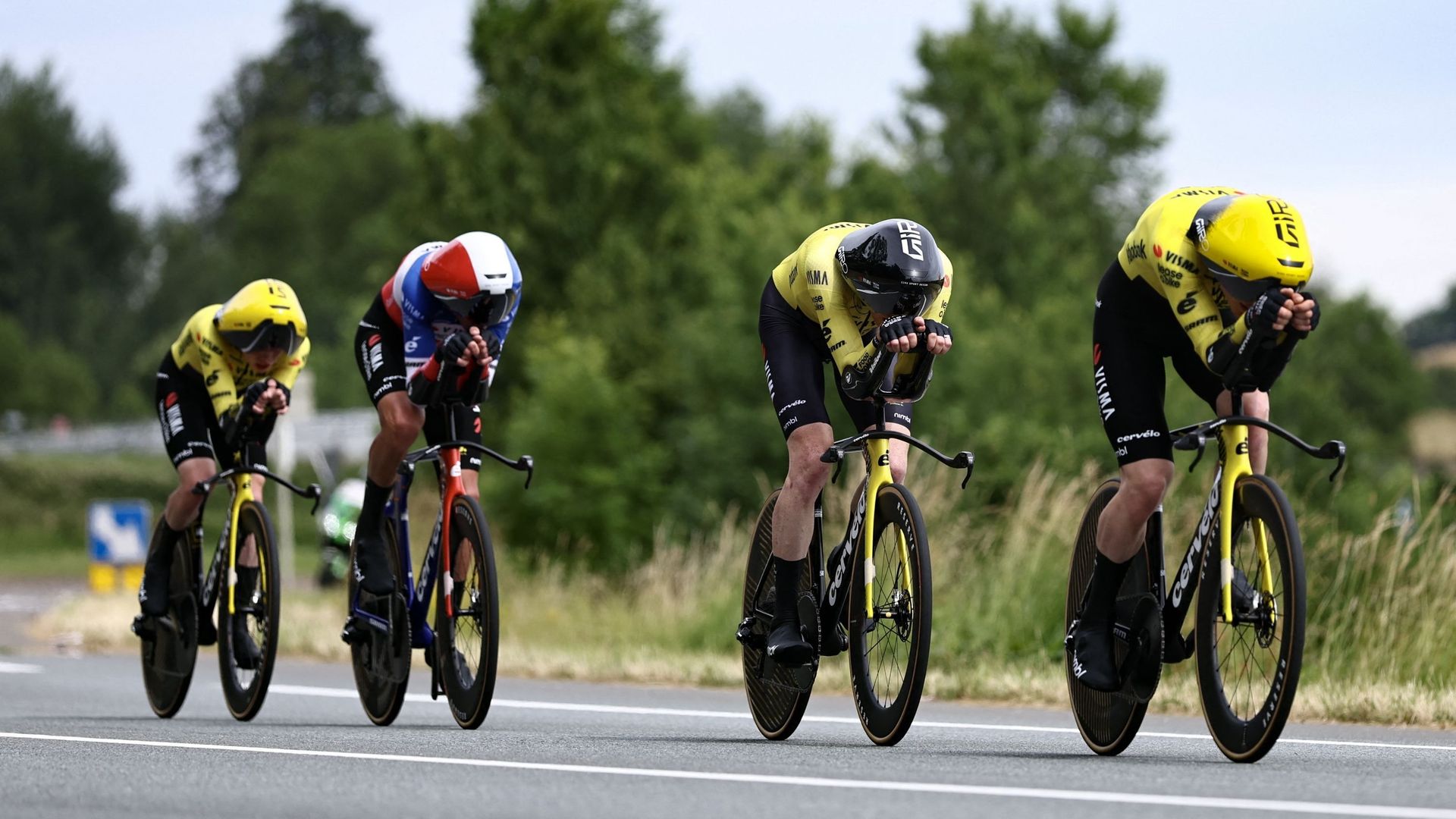 Tour de France 2026, 1re étape : quel leader profitera du contre-la-montre par équipes à Barcelone ? (Direct vidéo 16h30)