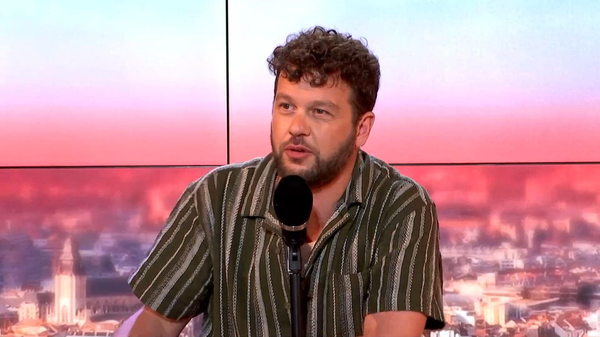 "La musique a commencé à me gonfler" : Claudio Capéo évoque les raisons qui l’ont poussé à prendre une année sabbatique